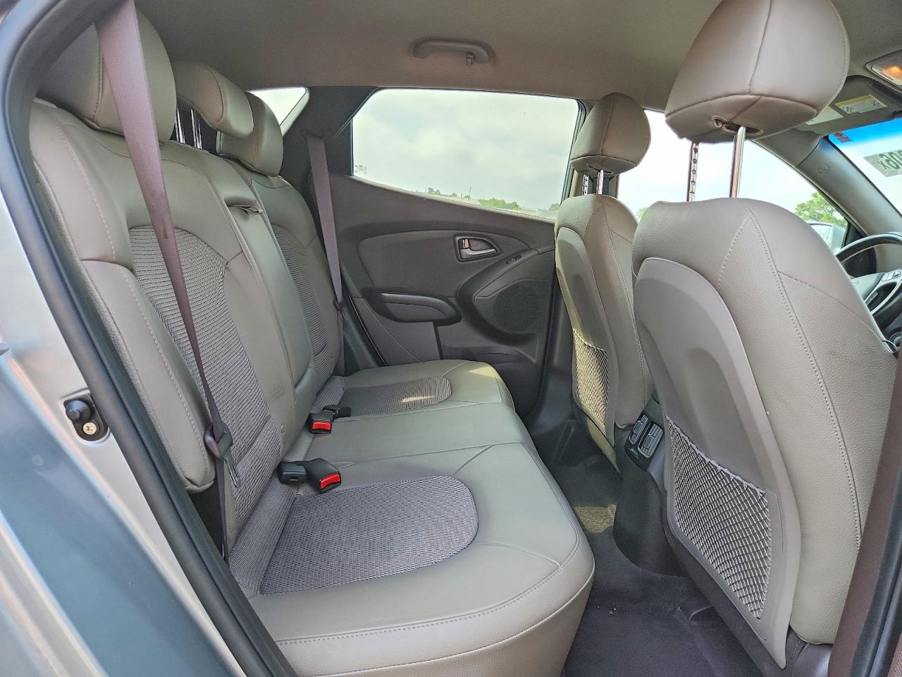 2015 Hyundai Tucson Se Gray vin: KM8JUCAG4FU075089
