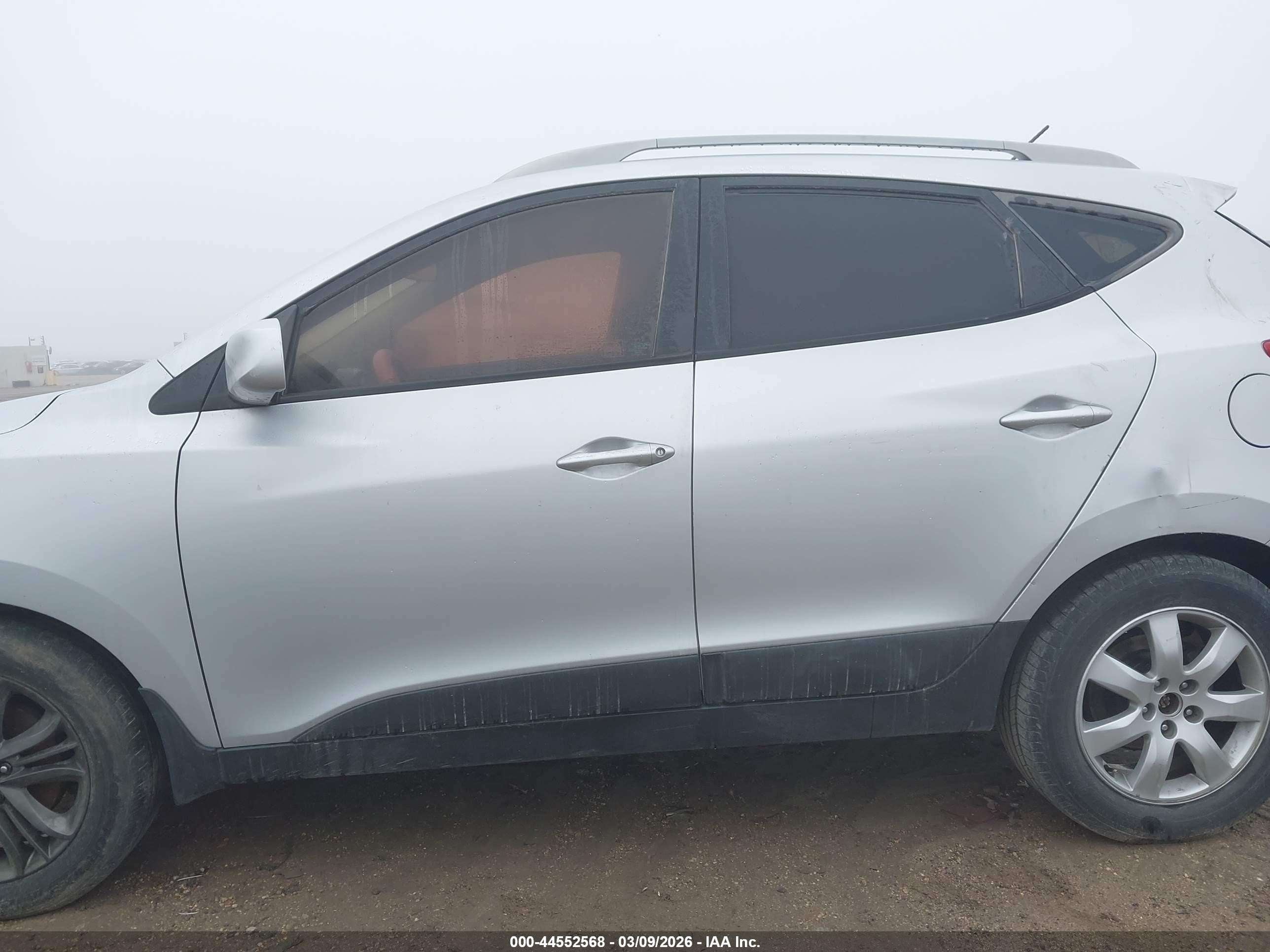 2014 Hyundai Tucson Se Silver vin: KM8JUCAG5EU826599