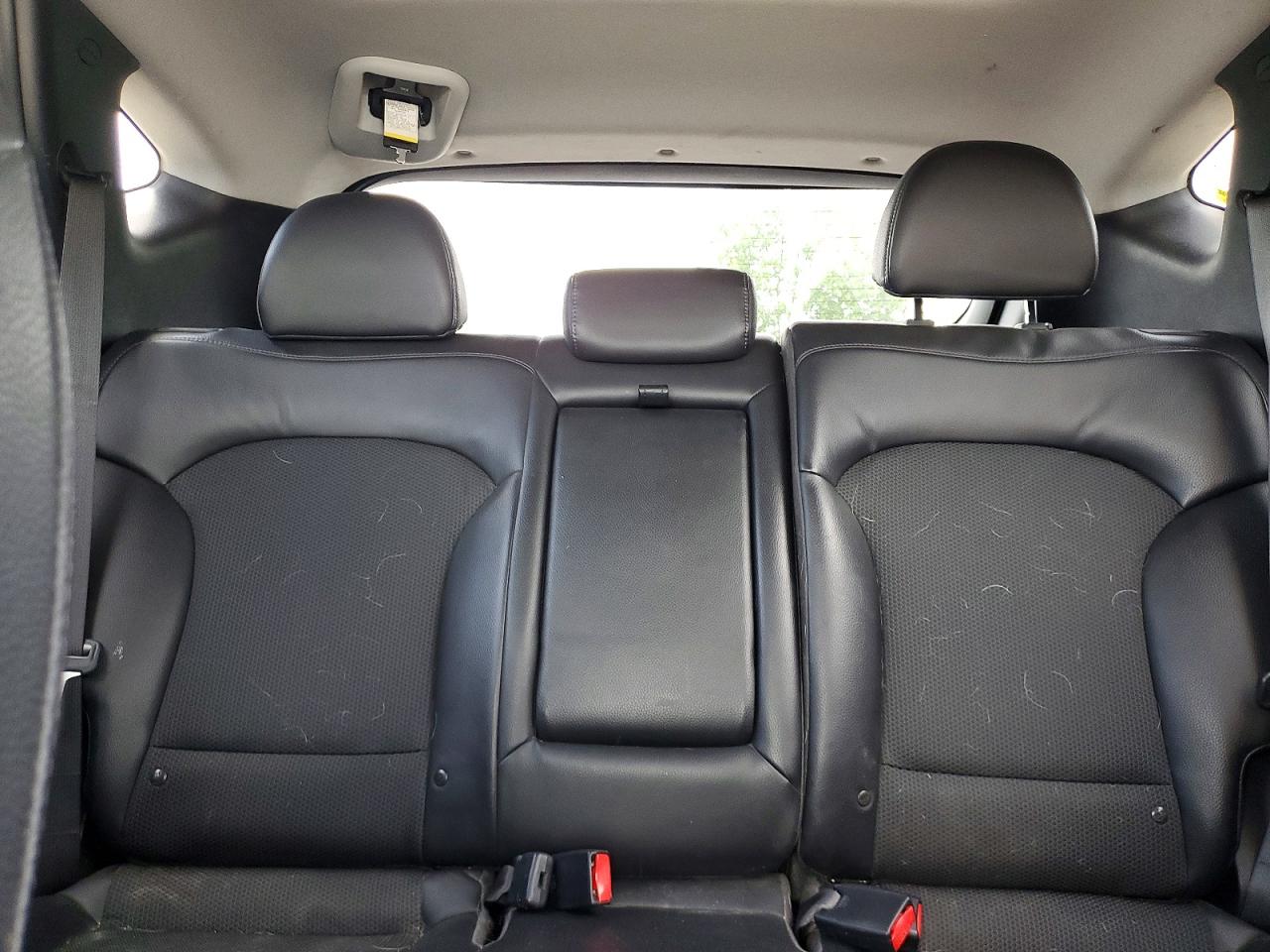 2014 Hyundai Tucson White vin: KM8JUCAG6EU792589