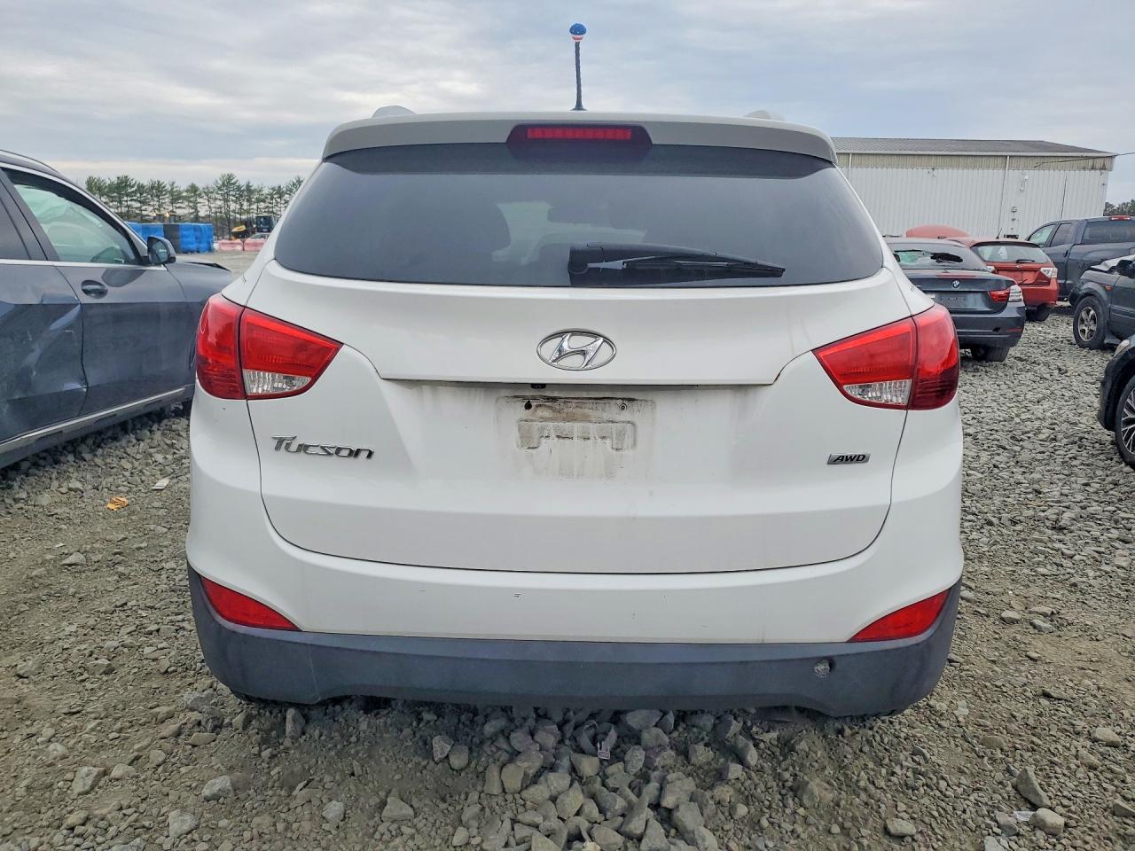 2014 Hyundai Tucson White vin: KM8JUCAG6EU793466
