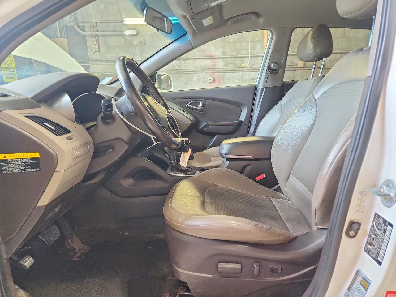 2014 Hyundai Tucson Se Белый vin: KM8JUCAG6EU825641