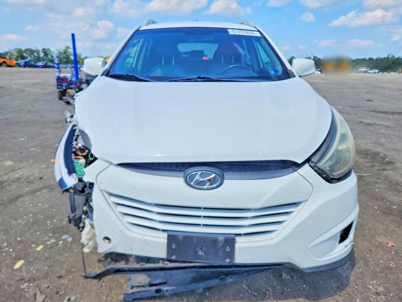 2015 Hyundai Tucson Se White vin: KM8JUCAG6FU006825
