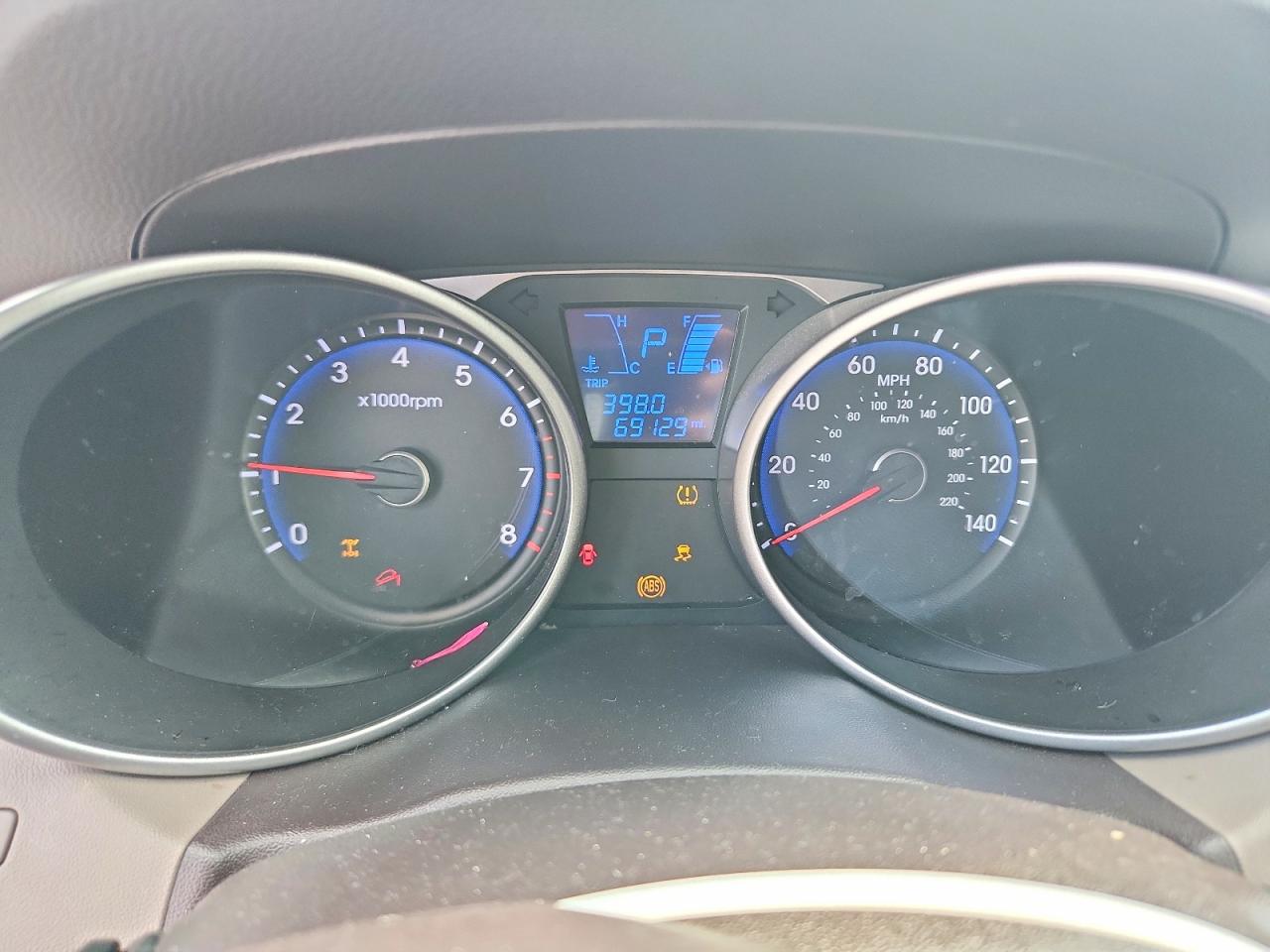 2015 Hyundai Tucson Se White vin: KM8JUCAG6FU006825