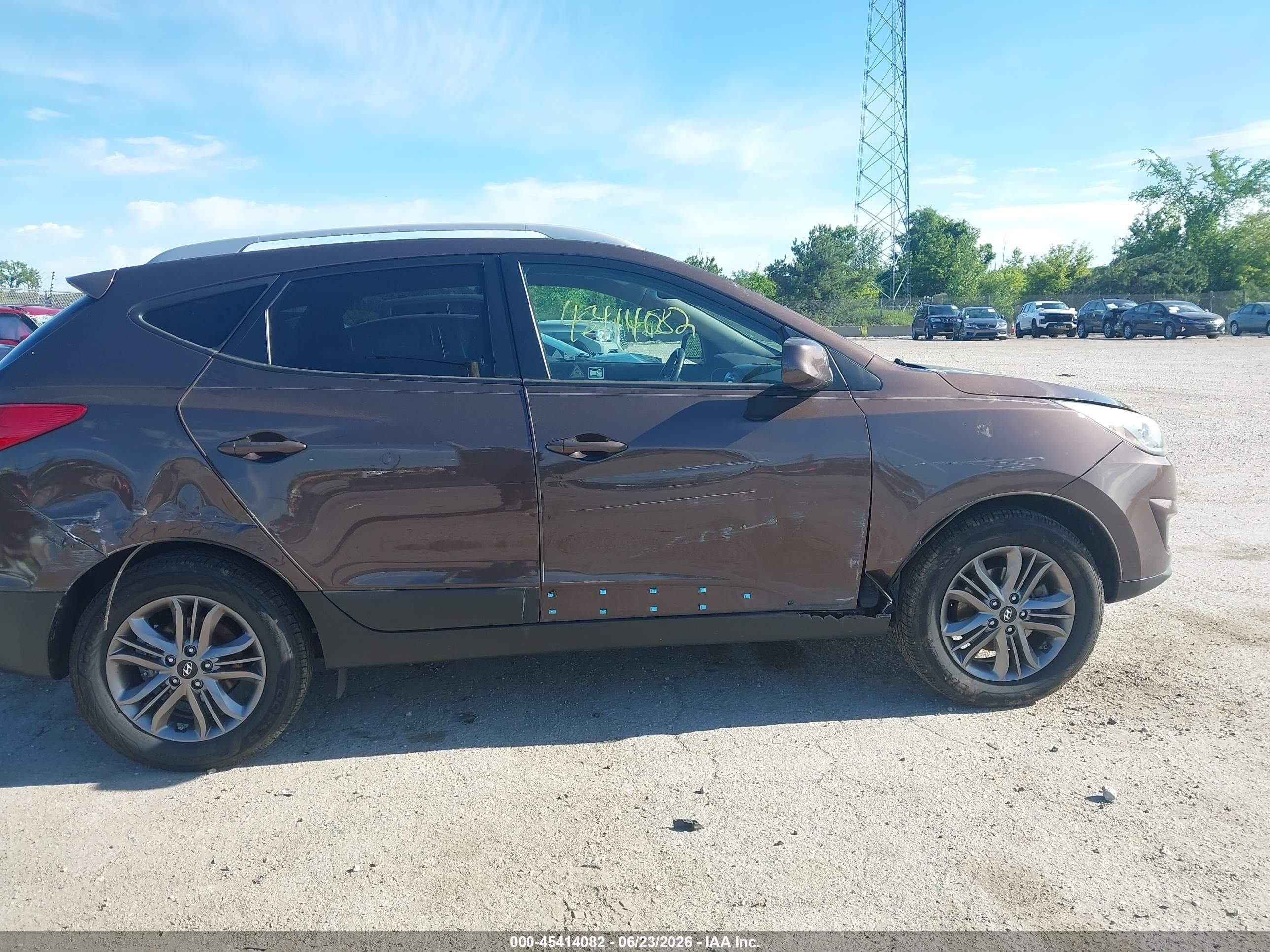 2015 Hyundai Tucson Se Brown vin: KM8JUCAG6FU988937
