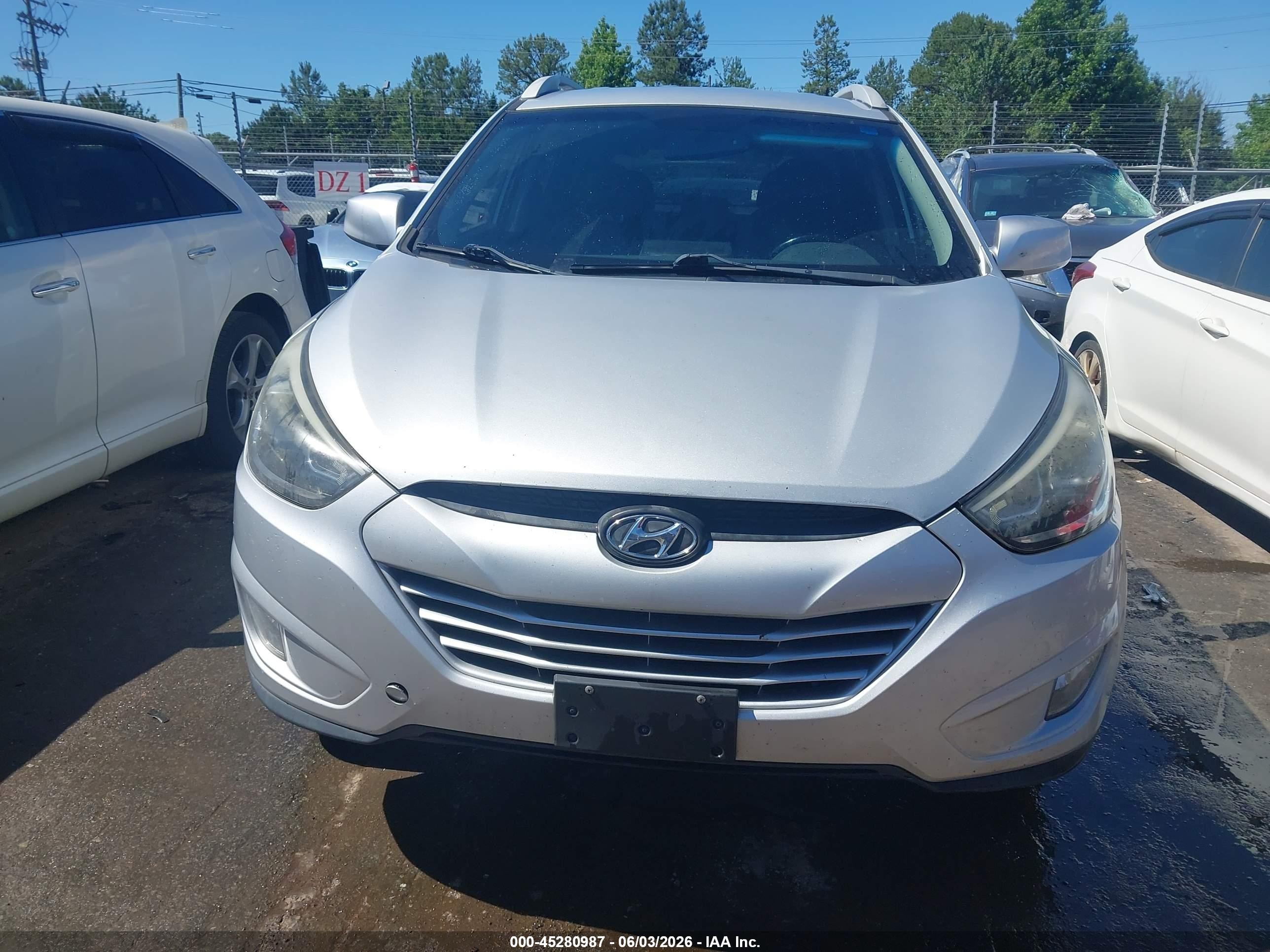 2014 Hyundai Tucson Se Silver vin: KM8JUCAG7EU830900