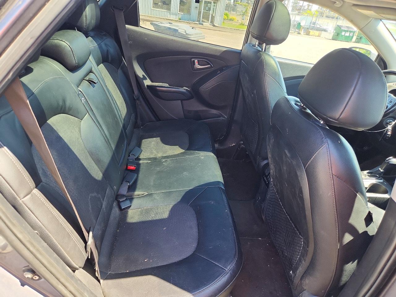 2015 Hyundai Tucson Se Серый vin: KM8JUCAG7FU031054
