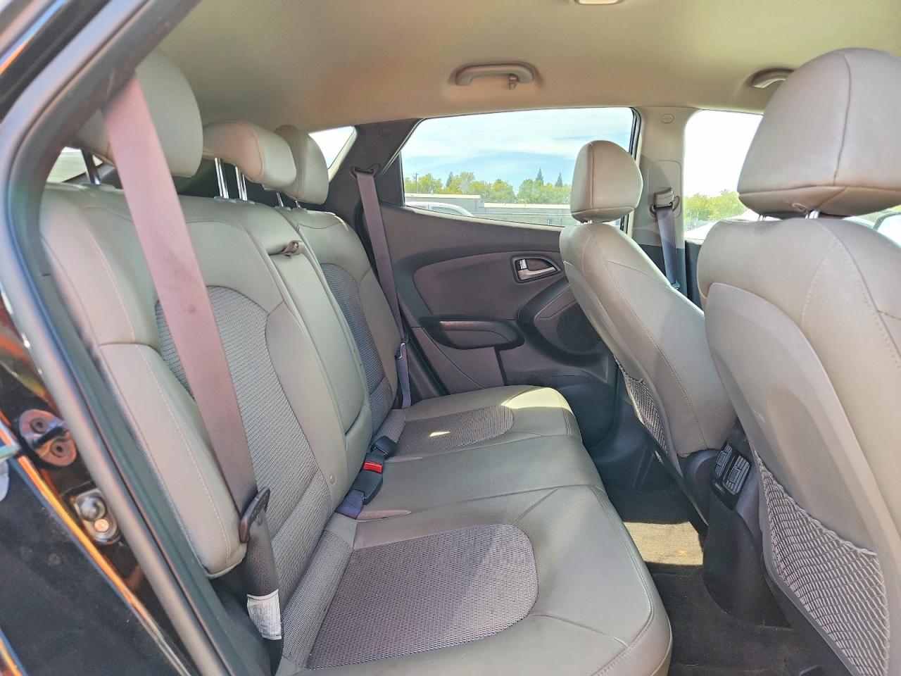 2015 Hyundai Tucson Se Черный vin: KM8JUCAG7FU102785