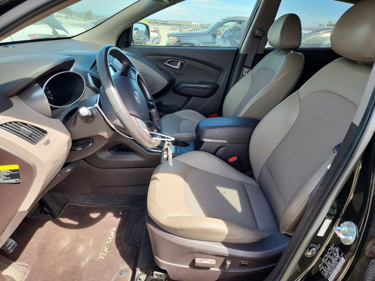 2015 Hyundai Tucson Se Черный vin: KM8JUCAG7FU102785