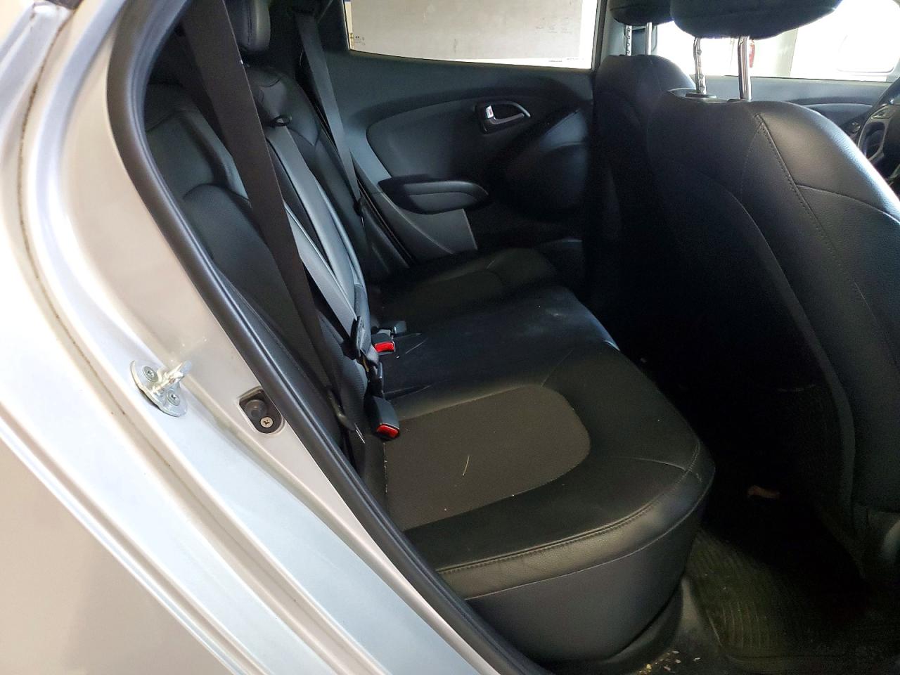2015 Hyundai Tucson Se Silver vin: KM8JUCAG7FU987330