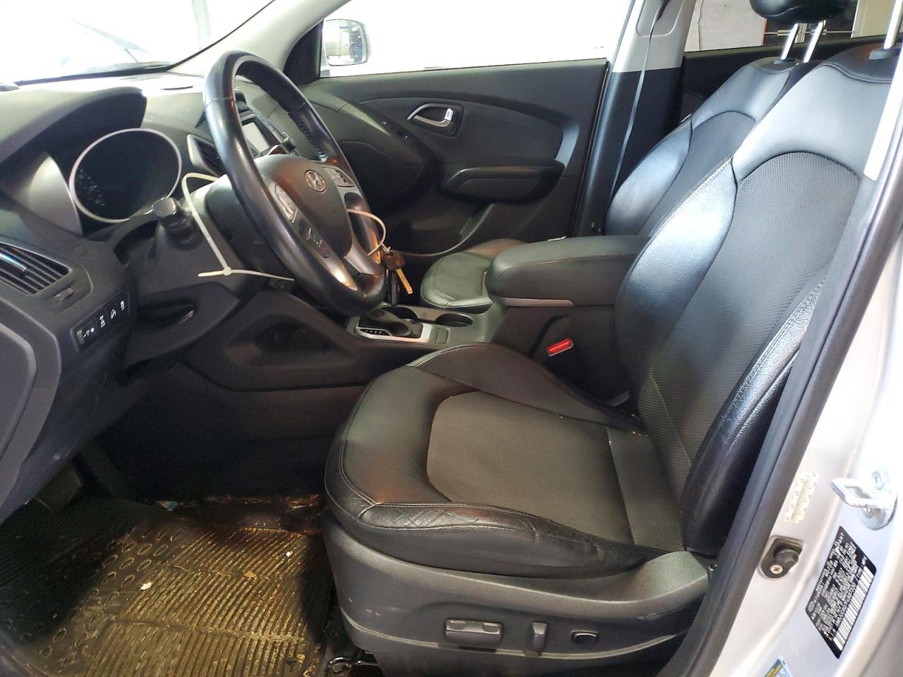 2015 Hyundai Tucson Se Silver vin: KM8JUCAG7FU987330