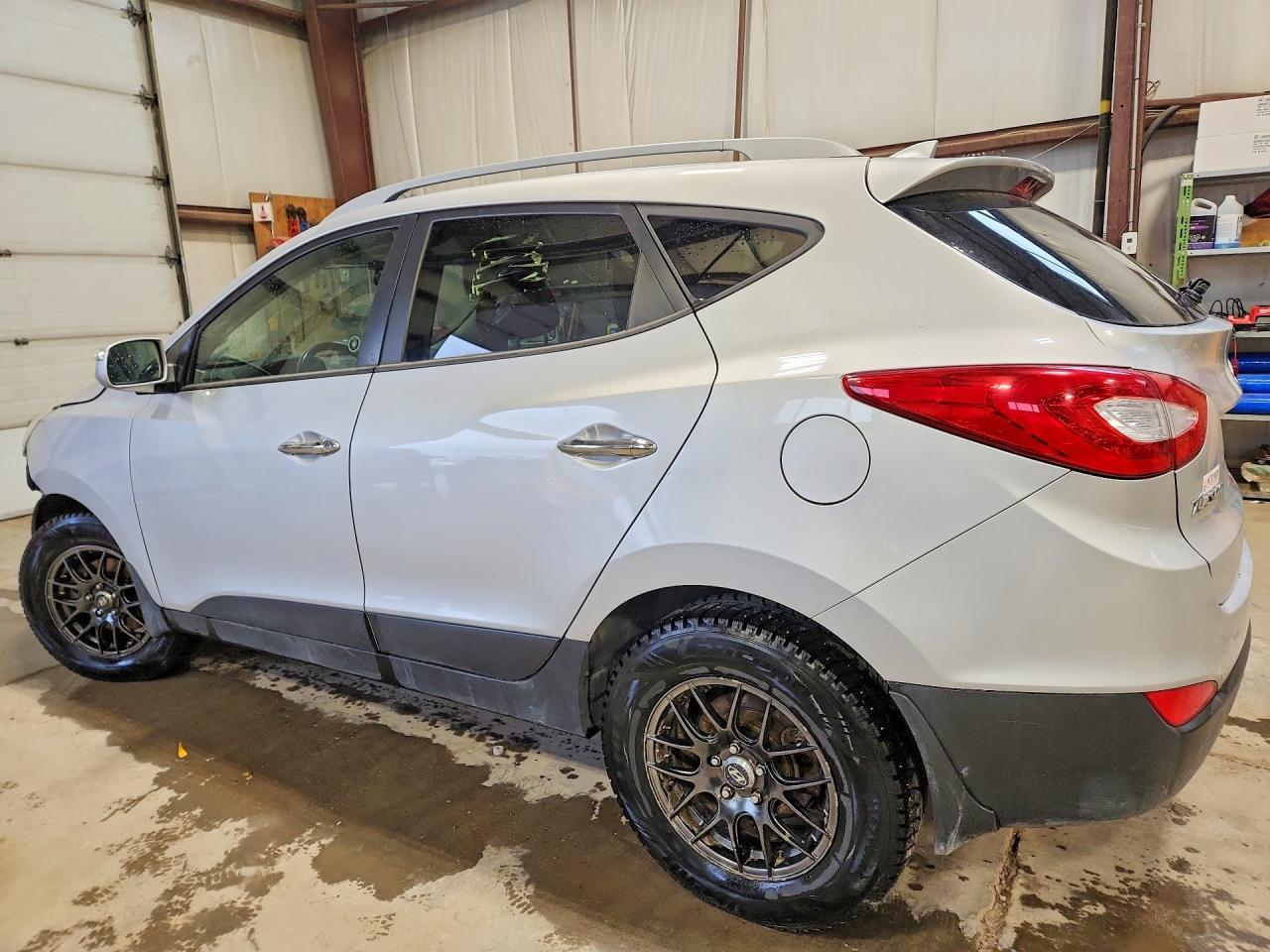2014 Hyundai Tucson Se Silver vin: KM8JUCAG8EU847348