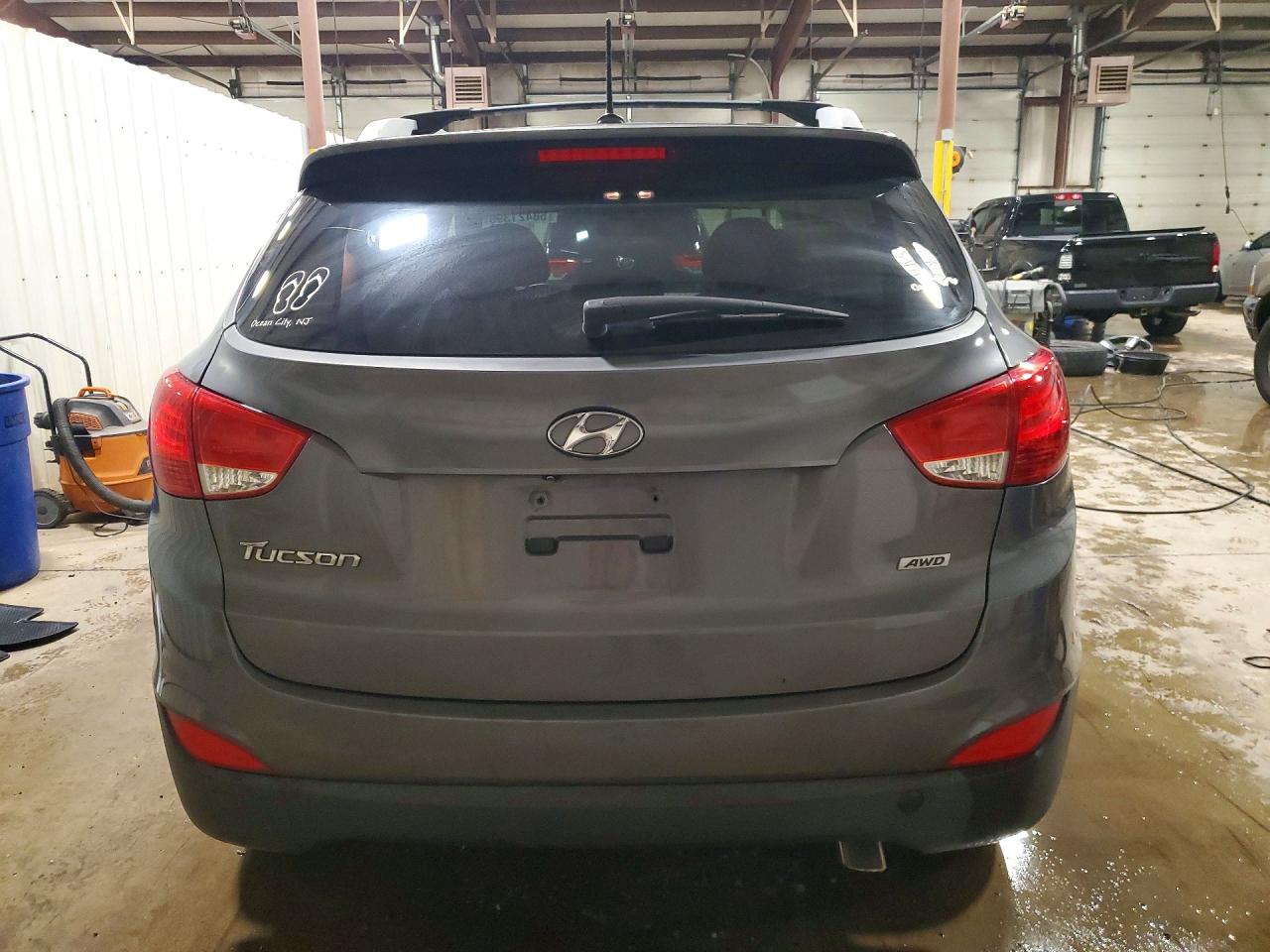 2014 Hyundai Tucson Se Gray vin: KM8JUCAG8EU933100