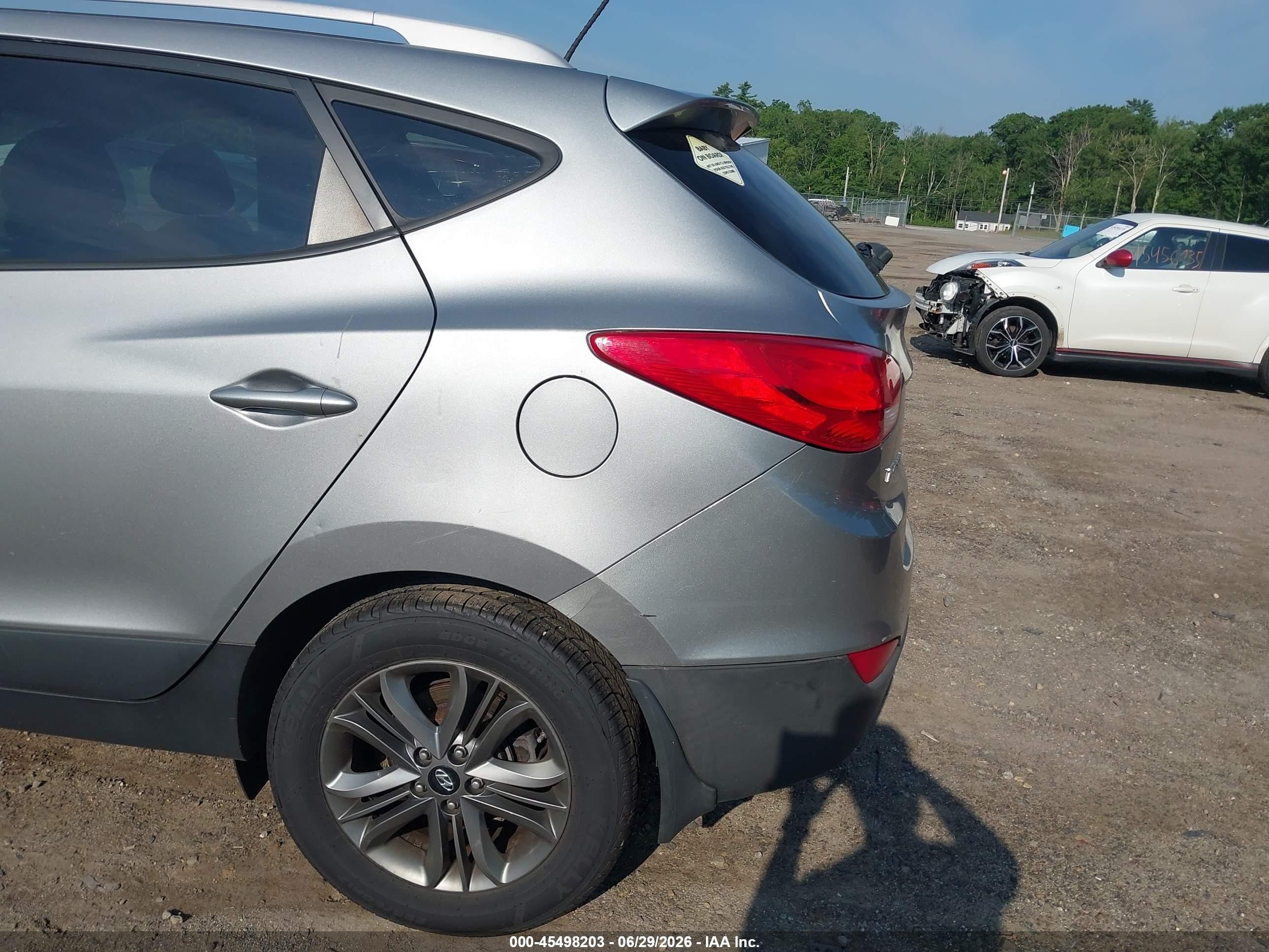 2015 Hyundai Tucson Se Silver vin: KM8JUCAG8FU090971