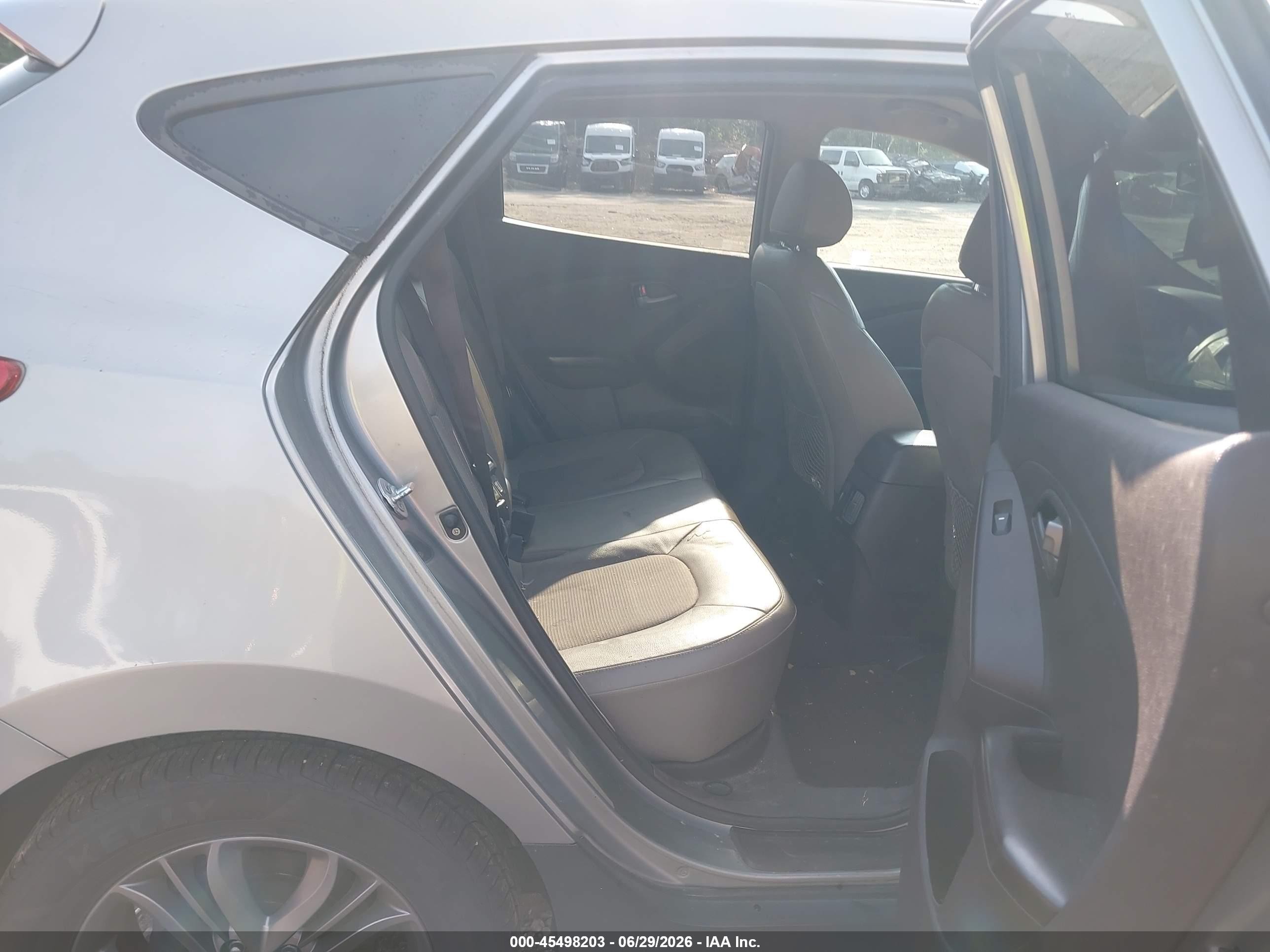 2015 Hyundai Tucson Se Silver vin: KM8JUCAG8FU090971