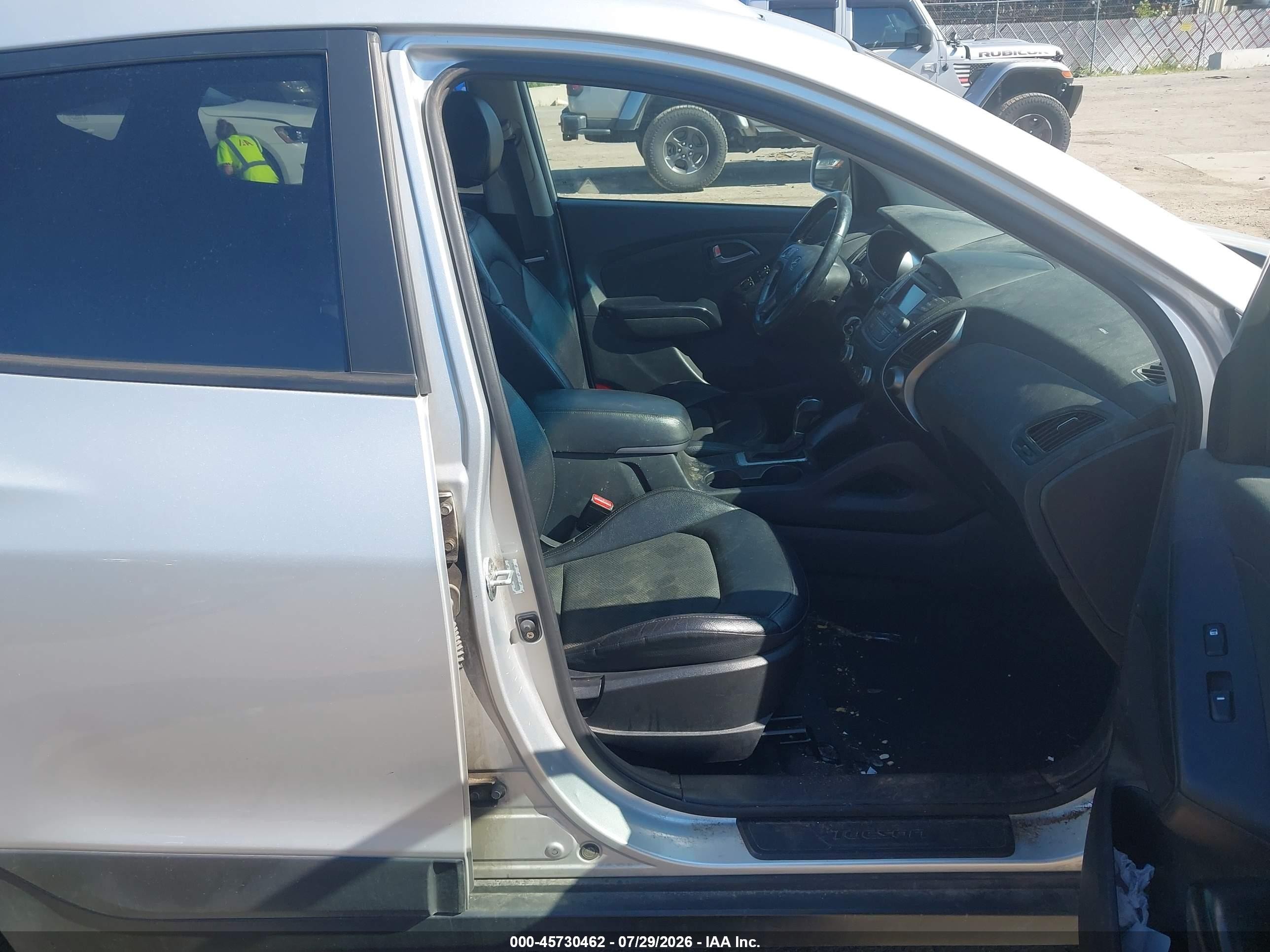 2014 Hyundai Tucson Se Silver vin: KM8JUCAG9EU790903