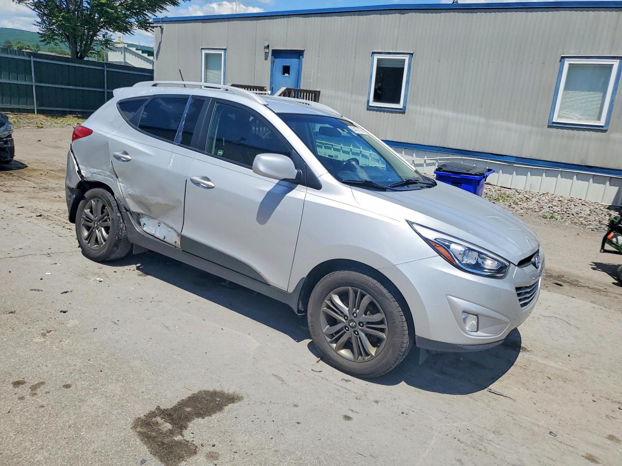 2014 Hyundai Tucson Silver vin: KM8JUCAGXEU878665