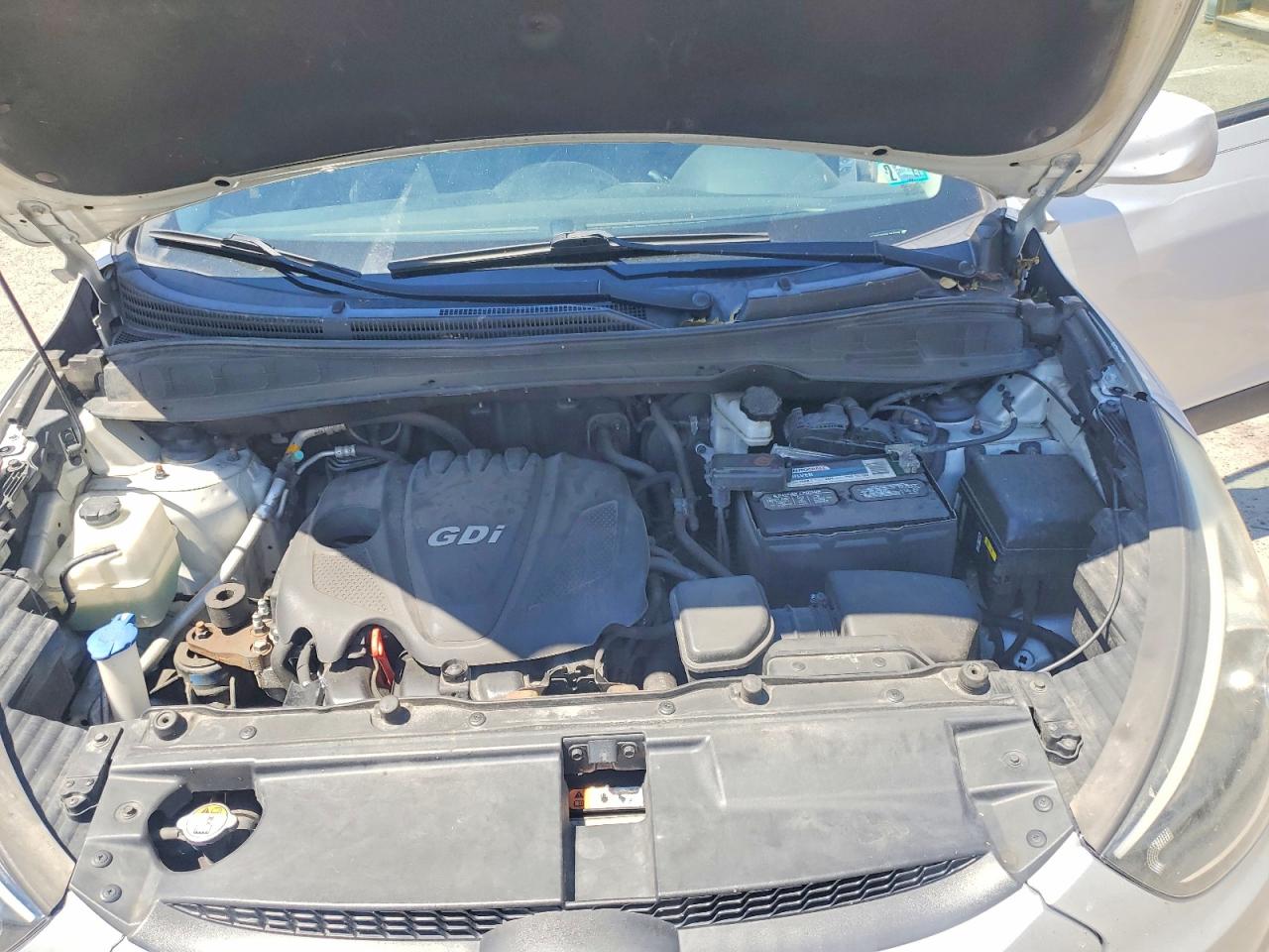 2014 Hyundai Tucson Silver vin: KM8JUCAGXEU878665