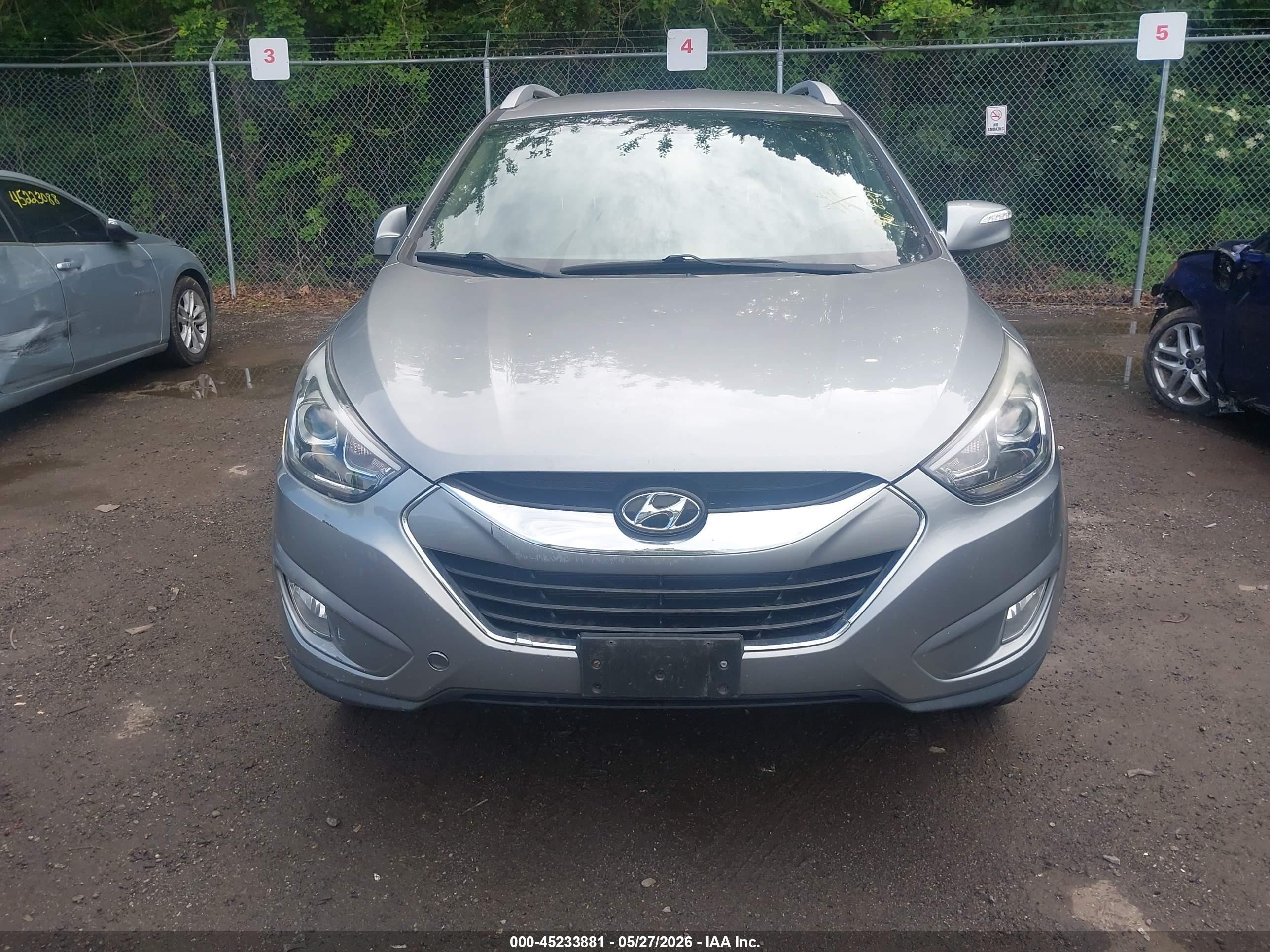 2015 Hyundai Tucson Limited Серый vin: KM8JUCAGXFU039892