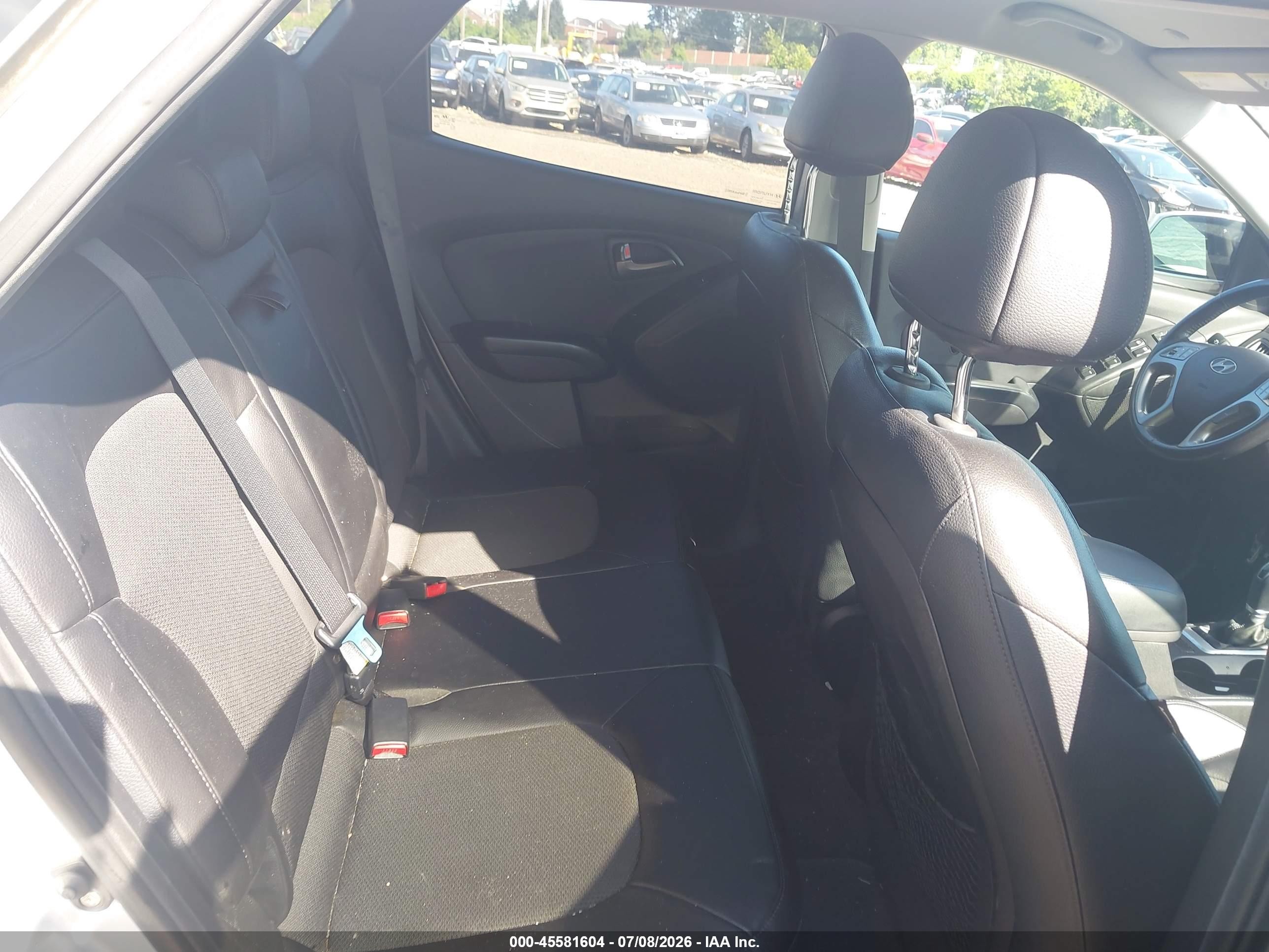 2015 Hyundai Tucson Se Silver vin: KM8JUCAGXFU979254