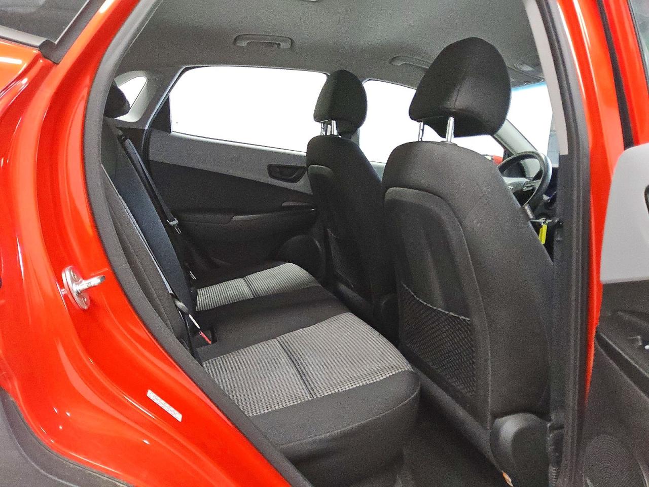 2019 Hyundai Kona Se Оранжевый vin: KM8K12AA5KU234733