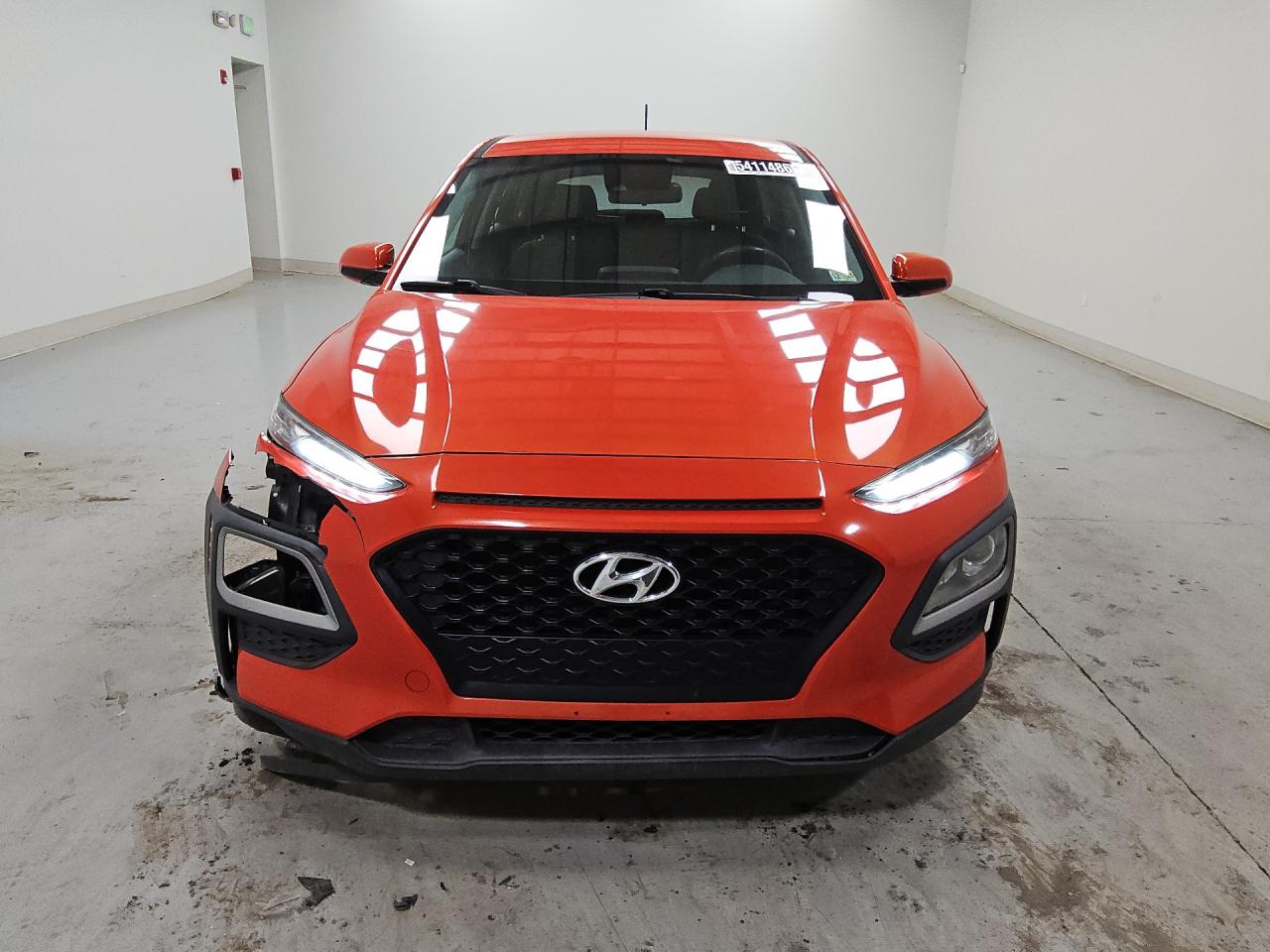 2019 Hyundai Kona Se Оранжевый vin: KM8K12AA5KU234733 Damage: Front Bumper, Broken, Replacement Required