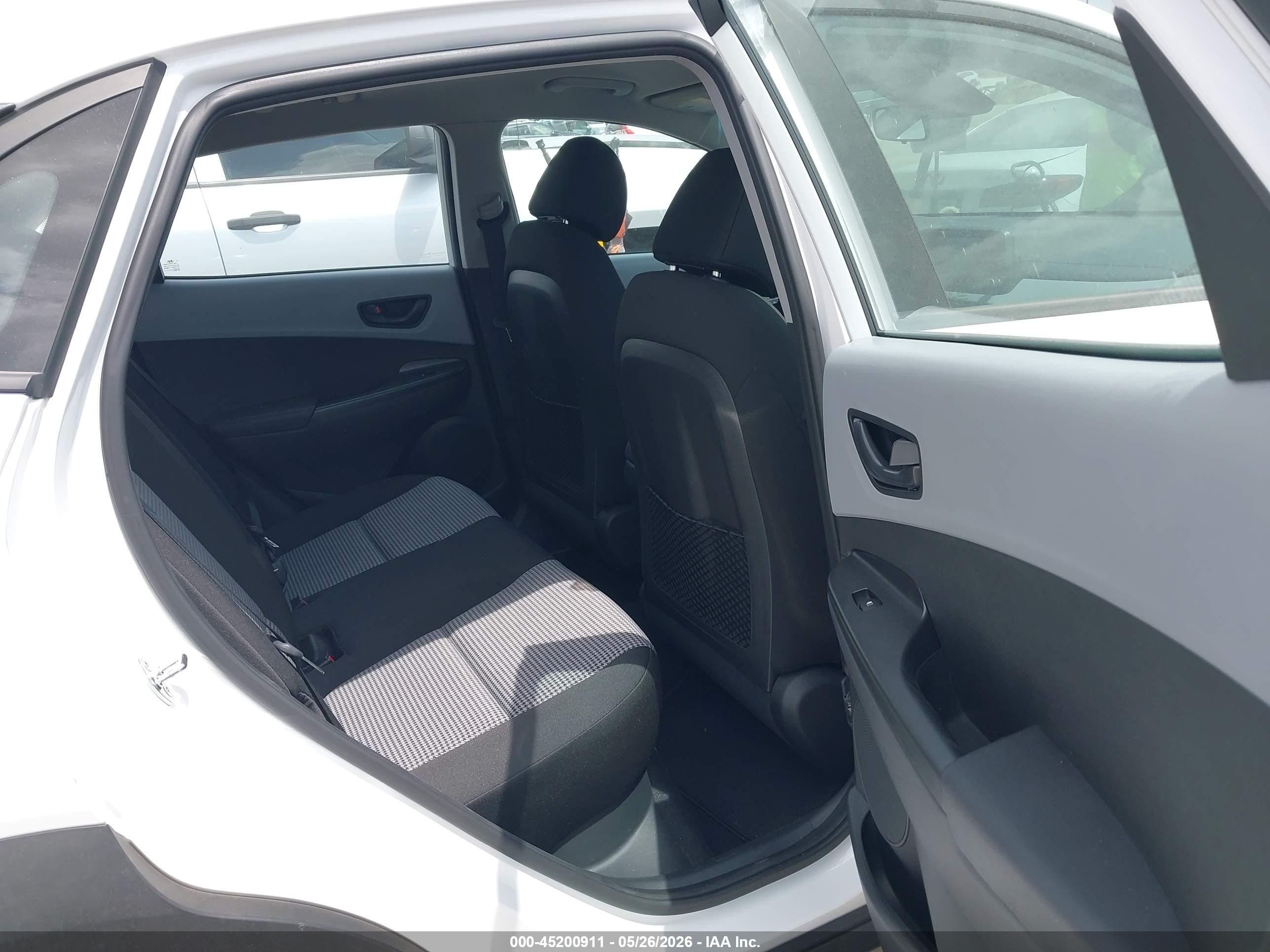 2021 Hyundai Kona Se White vin: KM8K12AA9MU741623