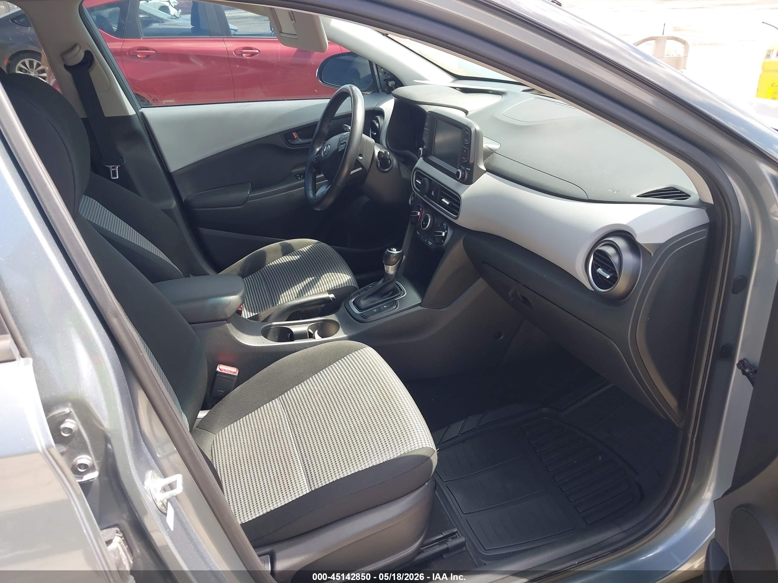2019 Hyundai Kona Sel Gray vin: KM8K22AA2KU234718