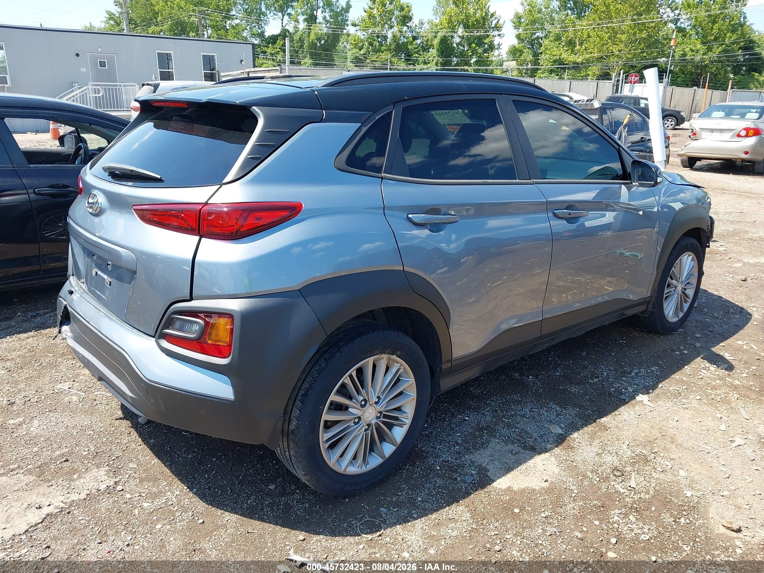 2020 Hyundai Kona Sel Silver vin: KM8K22AA2LU573397