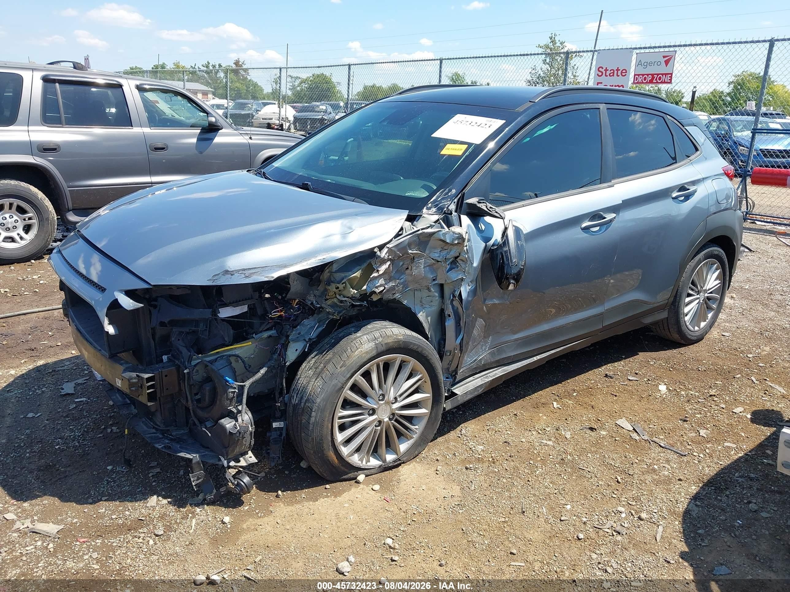2020 Hyundai Kona Sel Silver vin: KM8K22AA2LU573397