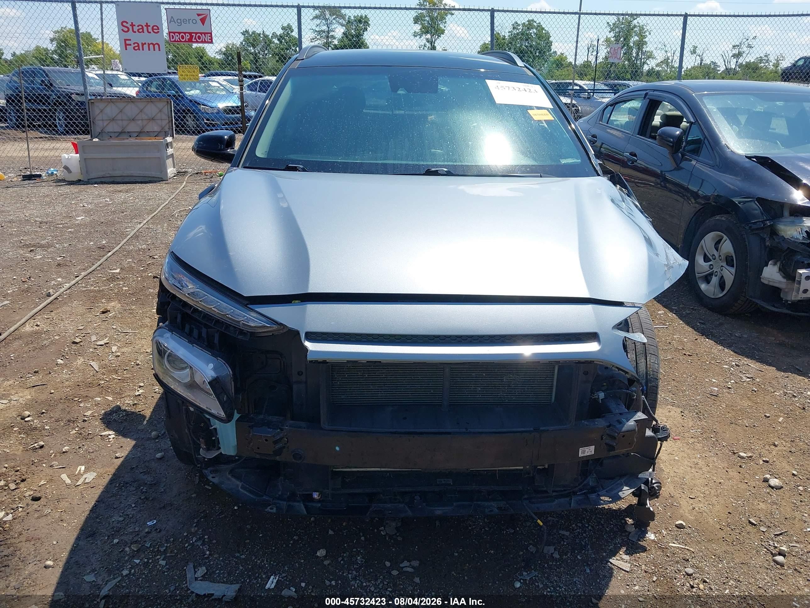 2020 Hyundai Kona Sel Silver vin: KM8K22AA2LU573397