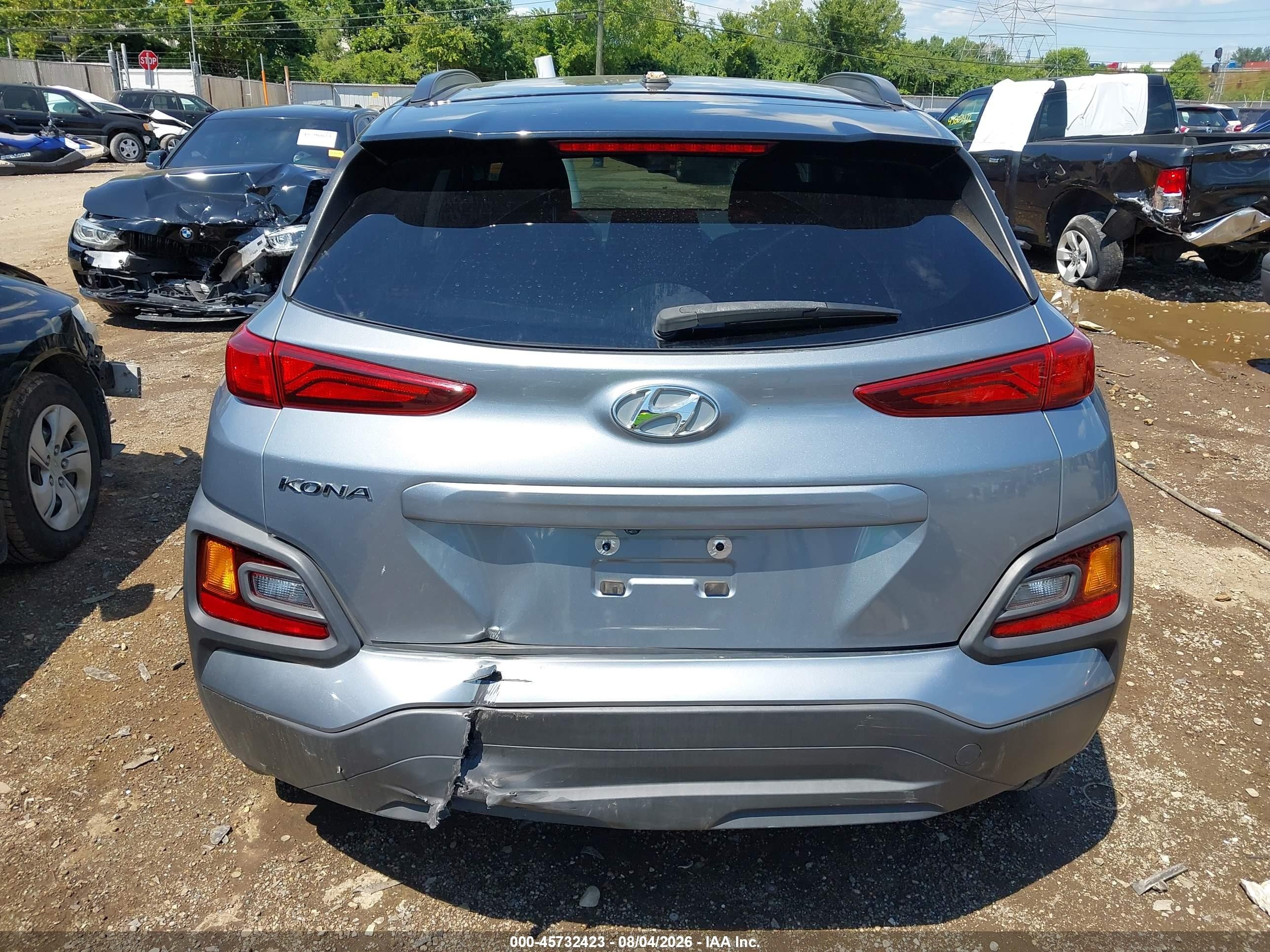 2020 Hyundai Kona Sel Silver vin: KM8K22AA2LU573397