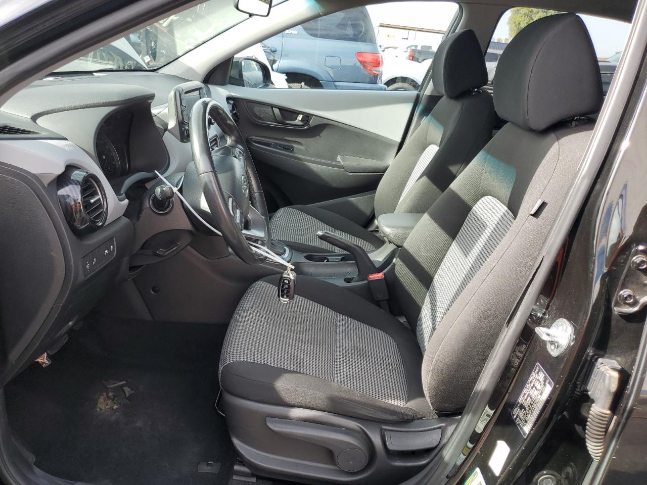 2021 Hyundai Kona Sel Черный vin: KM8K2CAA4MU706295