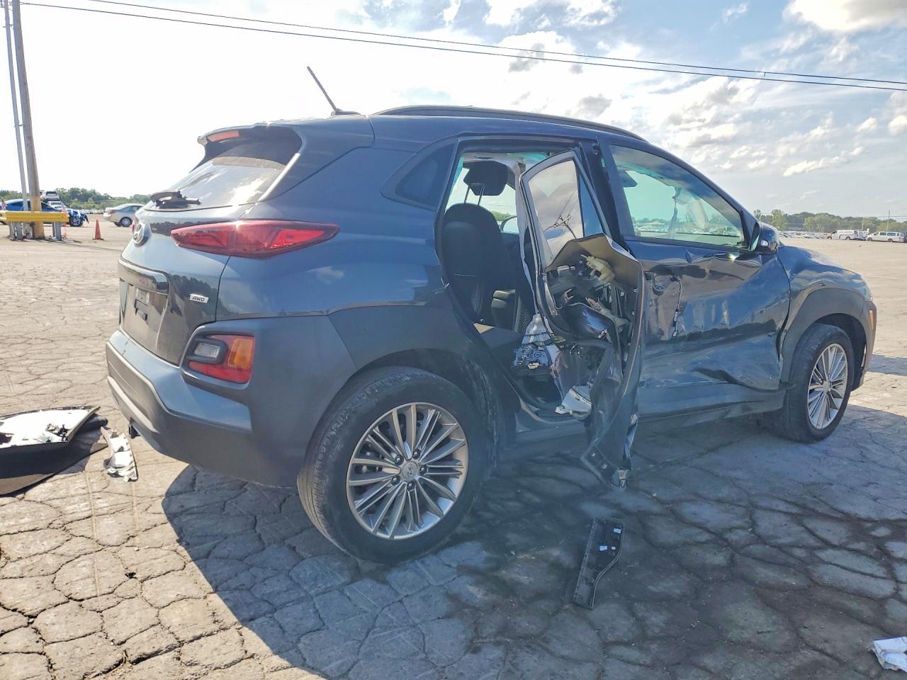 2021 Hyundai Kona Sel Серый vin: KM8K2CAA9MU734464