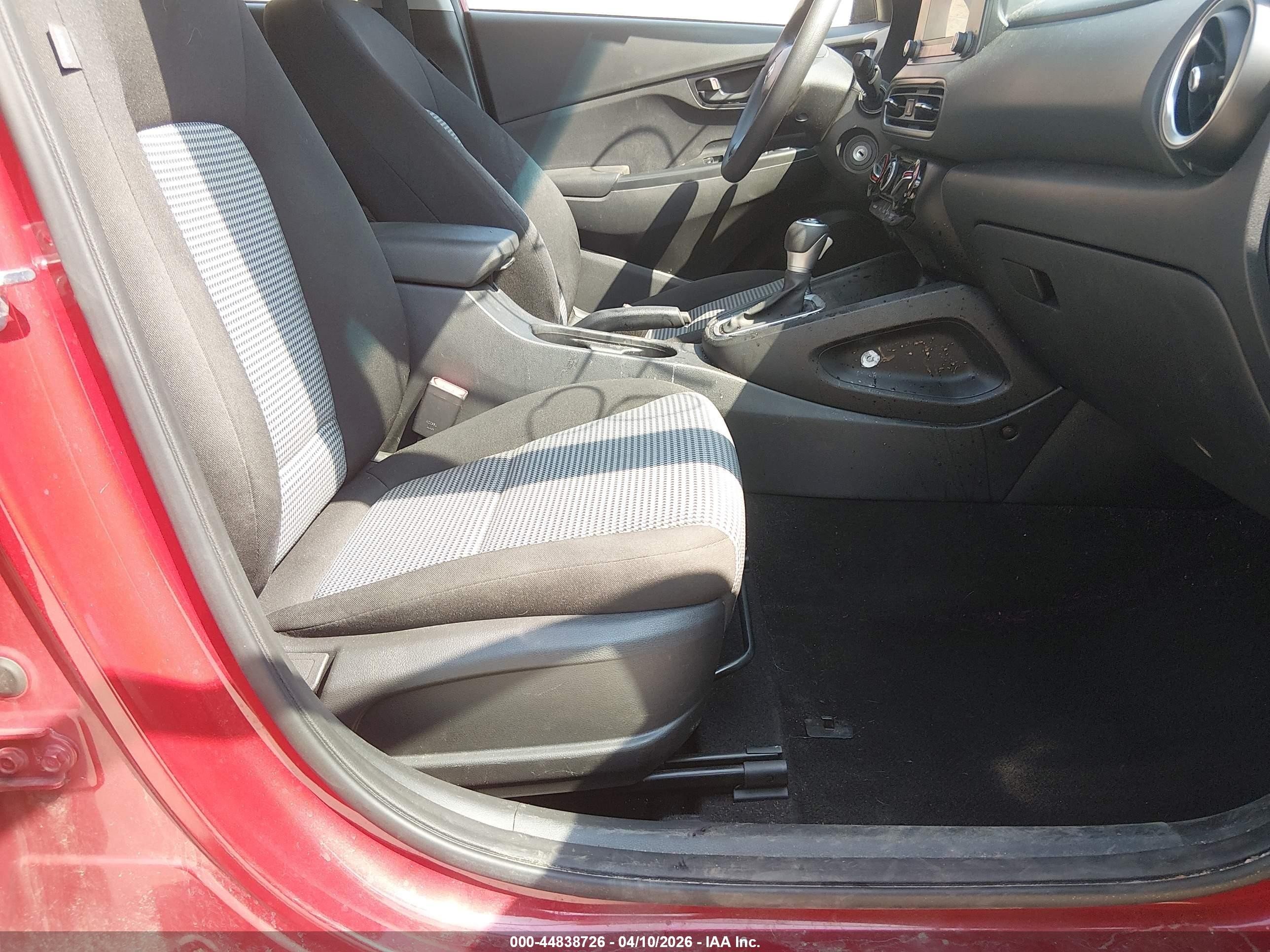 2022 Hyundai Kona Se Red vin: KM8K2CAB5NU865935
