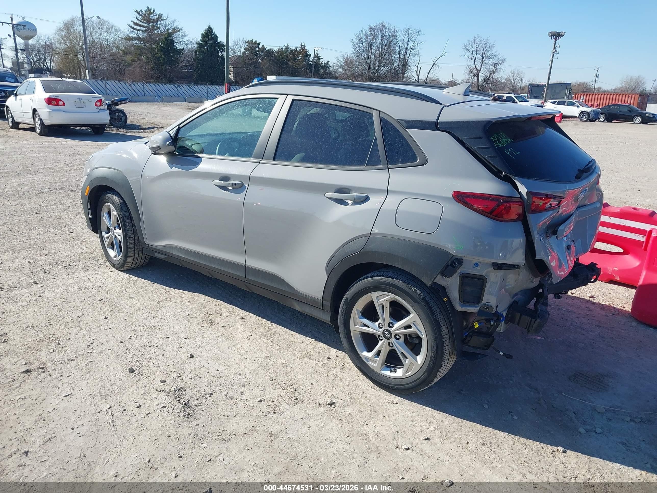 2022 Hyundai Kona Sel Silver vin: KM8K32AB0NU891561