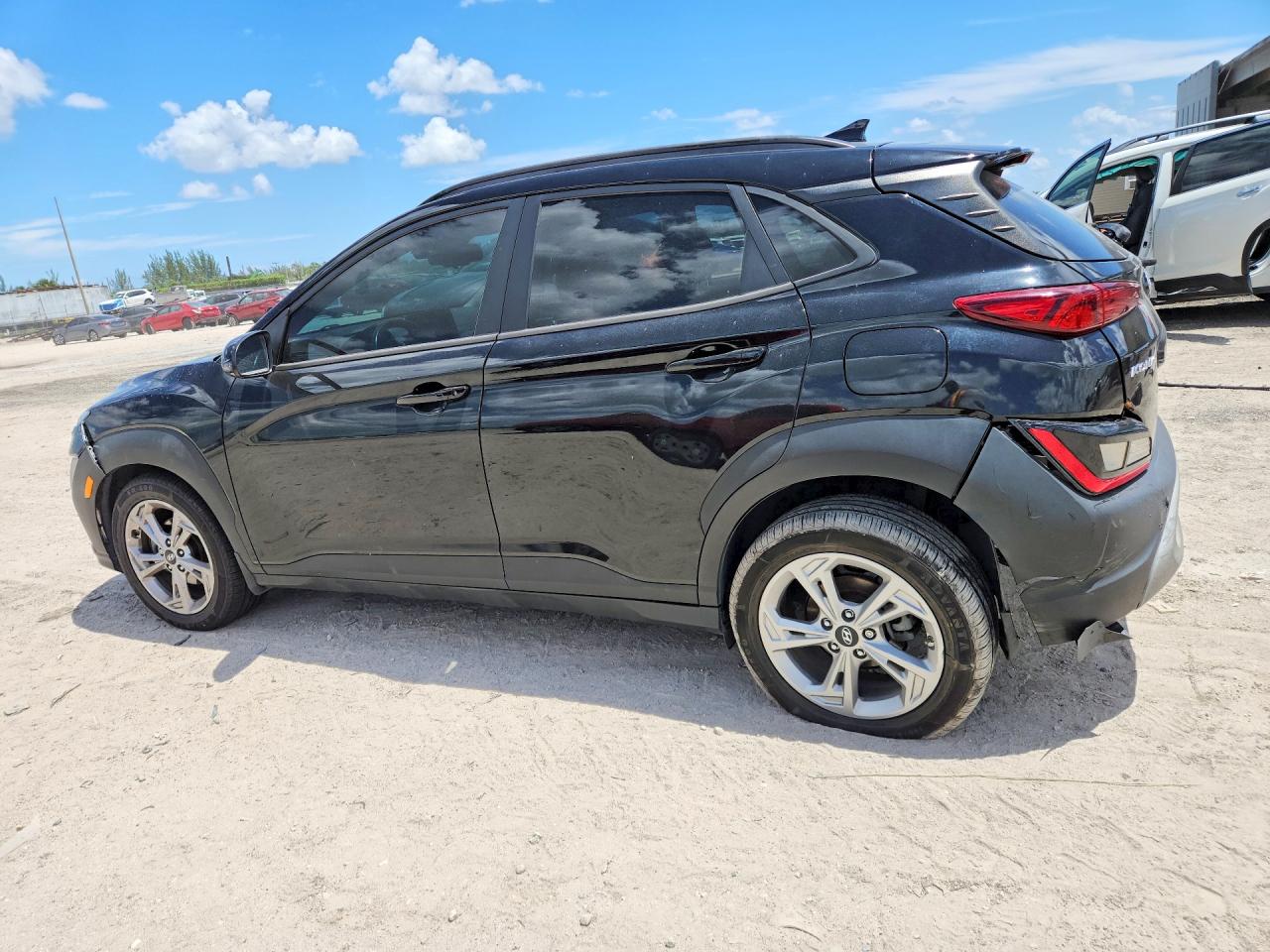 2022 Hyundai Kona Sel Black vin: KM8K32ABXNU840388