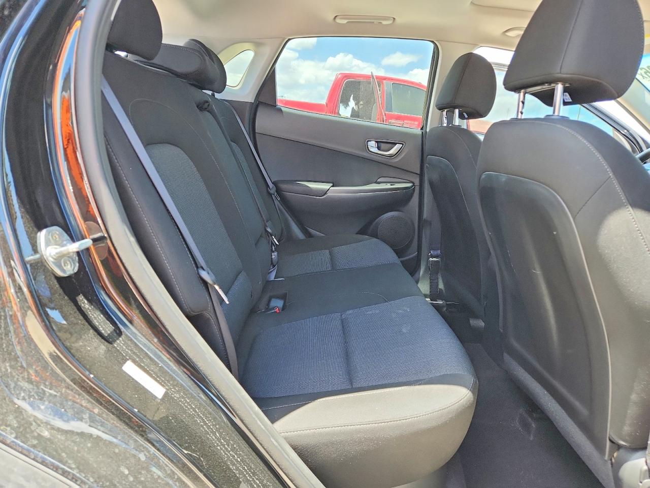 2022 Hyundai Kona Sel Black vin: KM8K32ABXNU840388