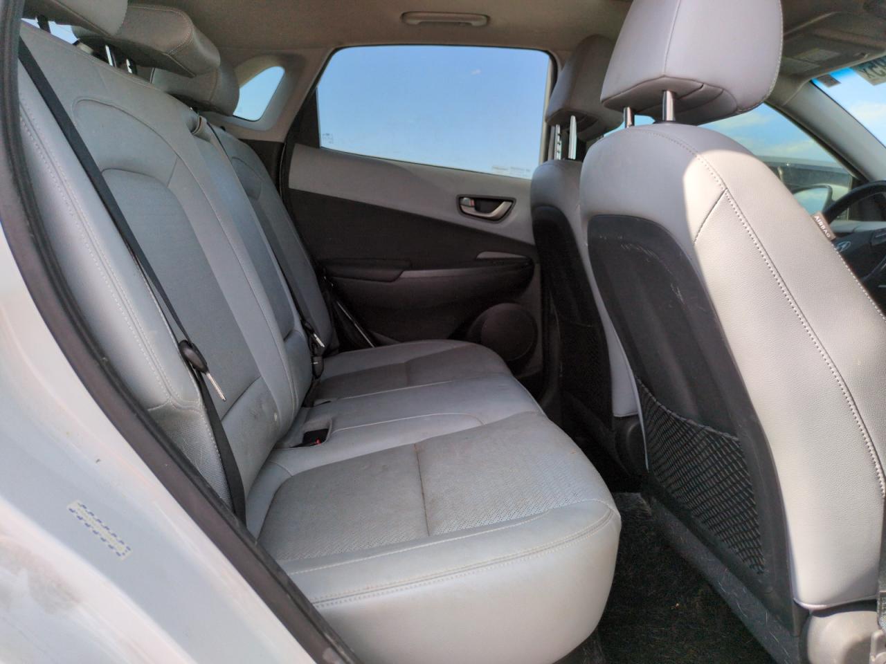 2018 Hyundai Kona Limited White vin: KM8K33A51JU080250