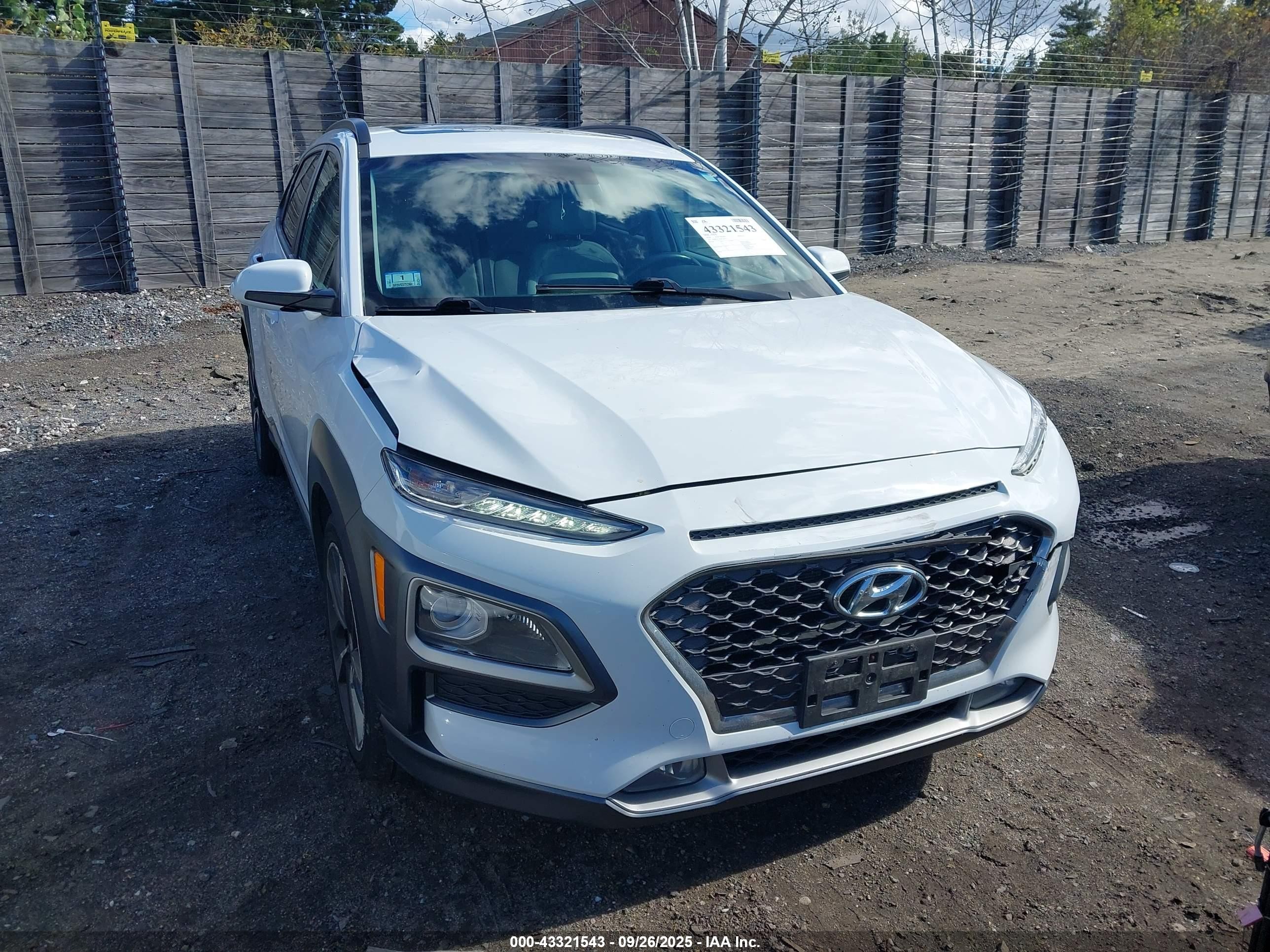 2018 Hyundai Kona Limited Белый vin: KM8K3CA56JU102713