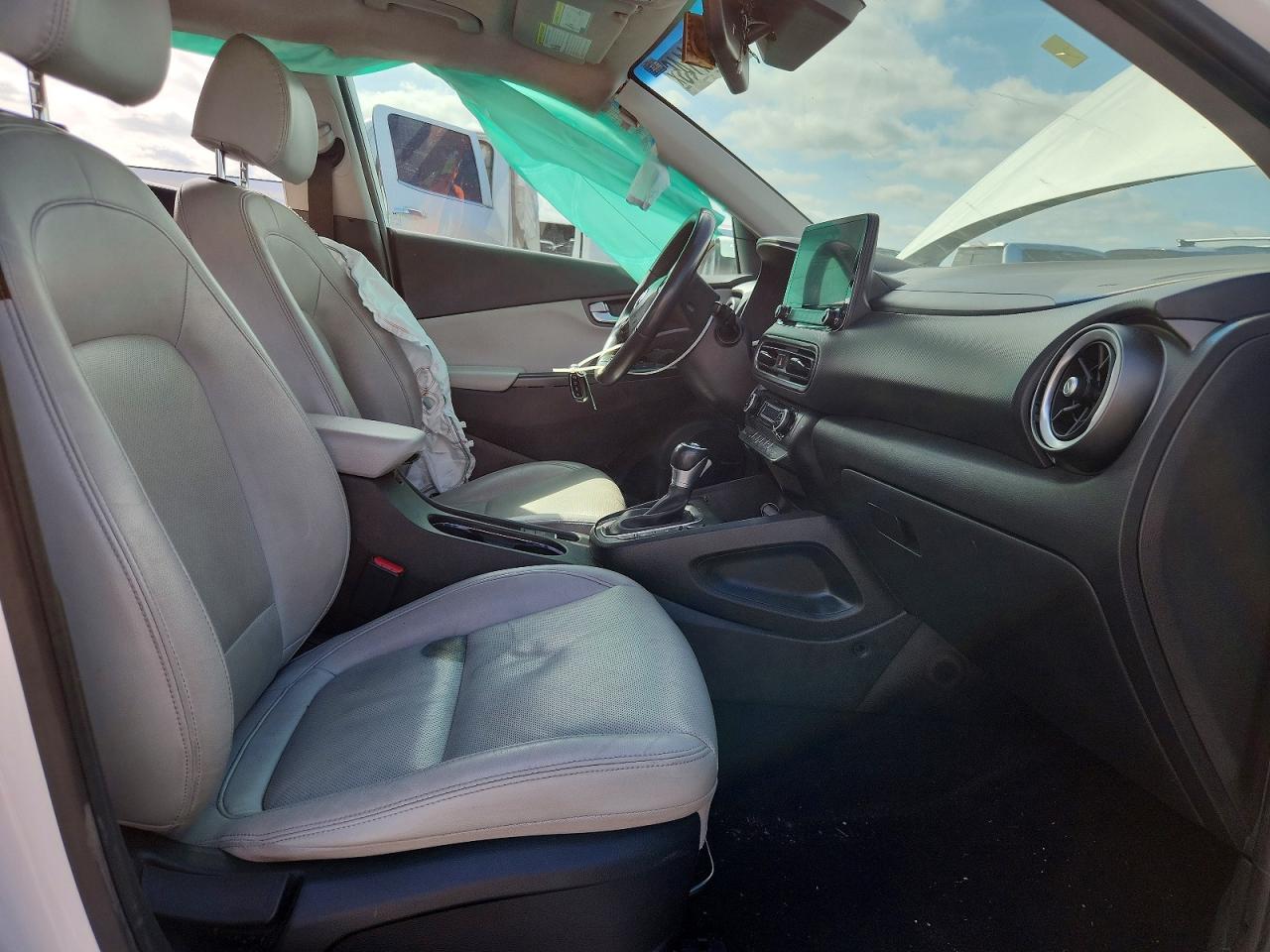 2022 Hyundai Kona Limited Белый vin: KM8K53A35NU753524