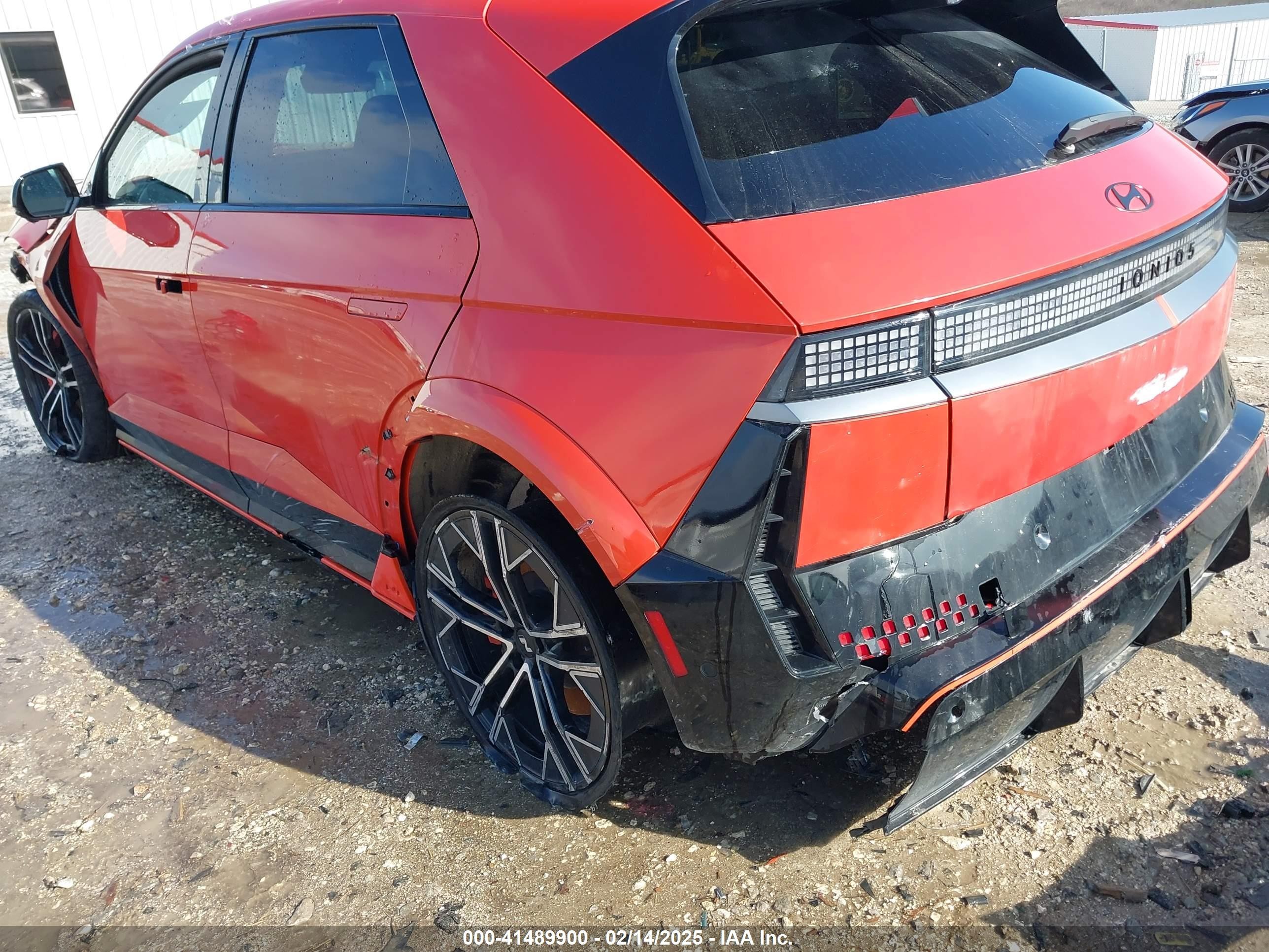 2025 Hyundai Ioniq 5 N   Orange vin: KM8KNDA82SU003401