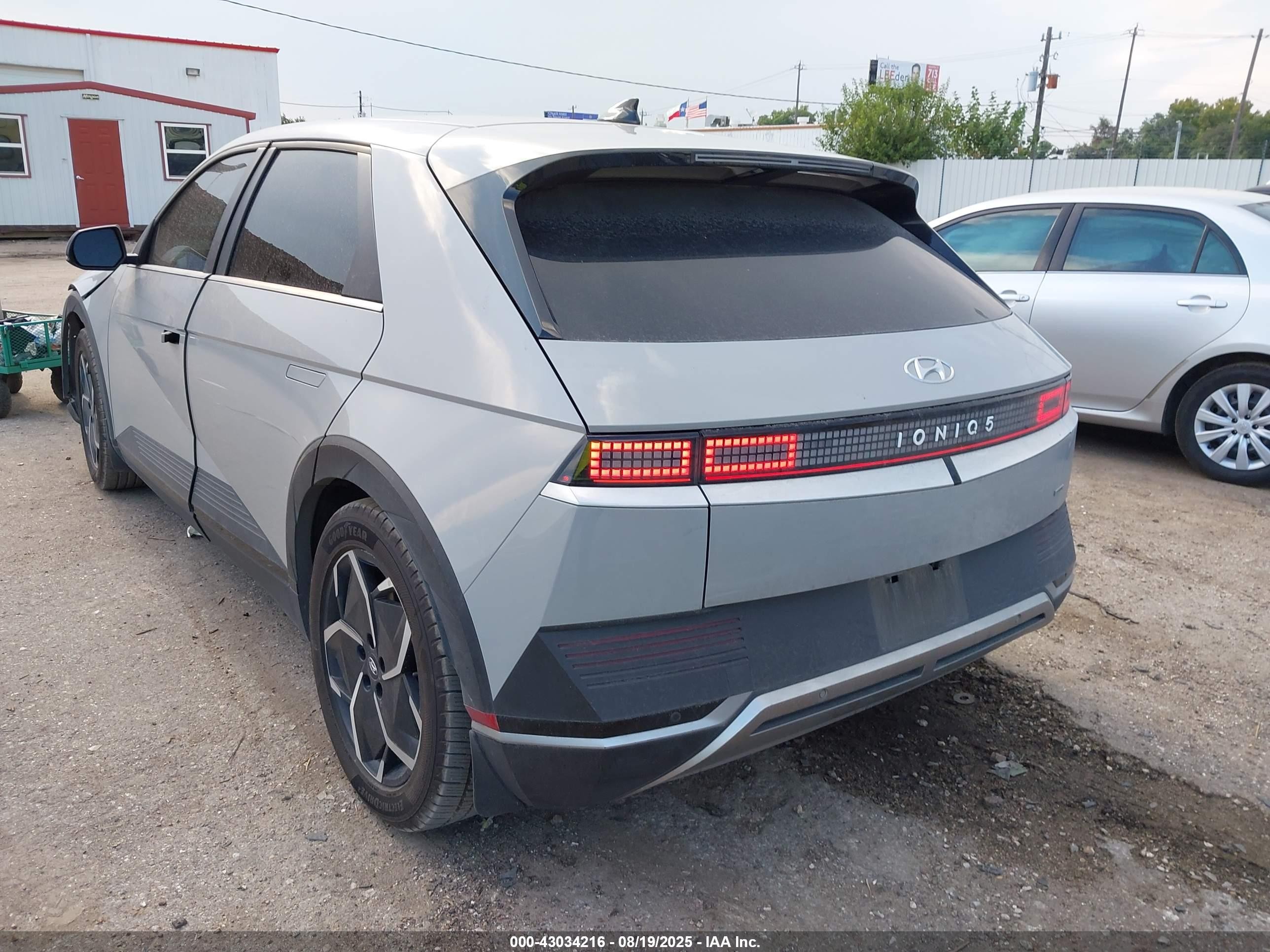 2022 Hyundai Ioniq 5 Sel Silver vin: KM8KNDAFXNU095148