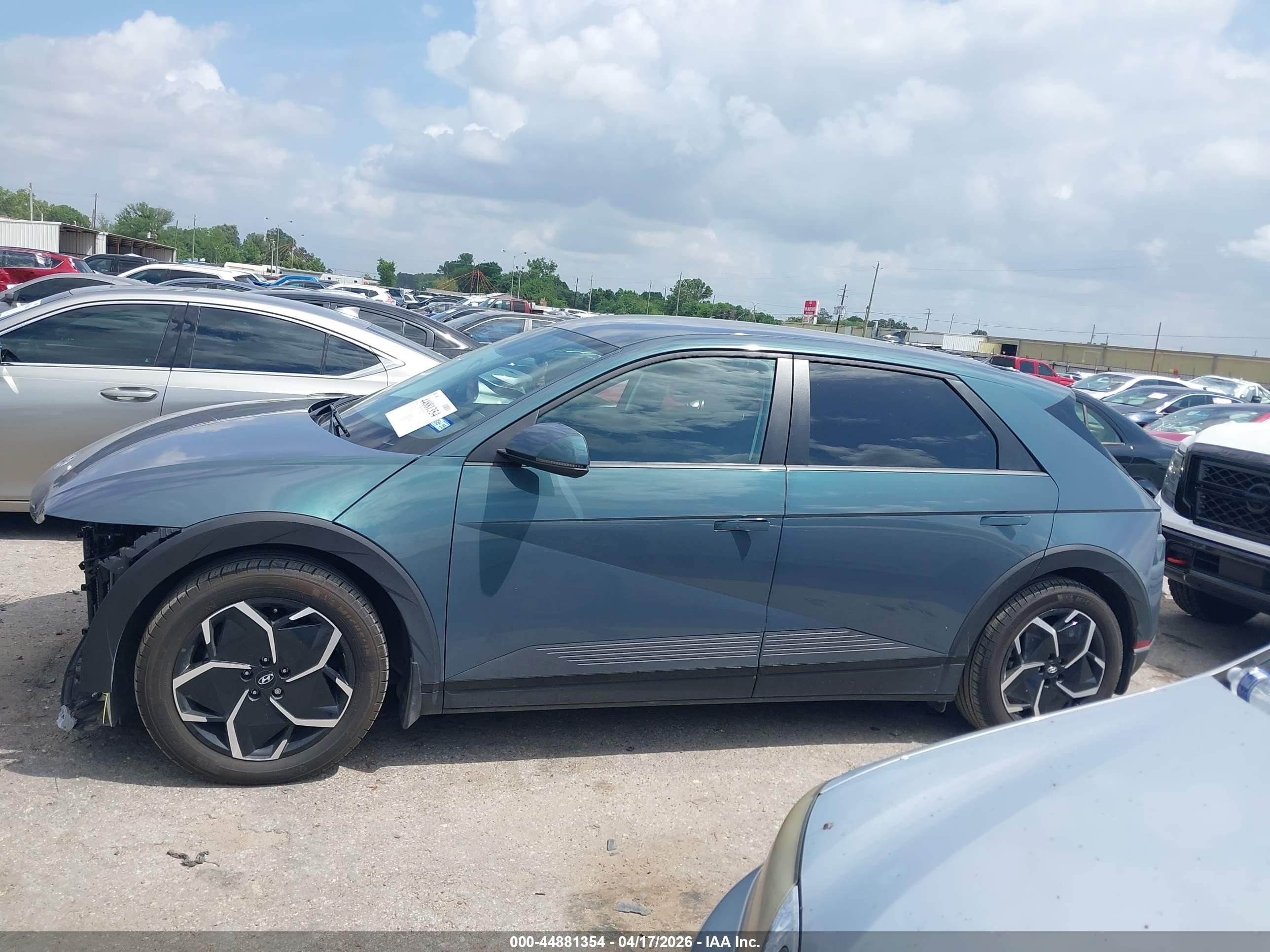 2024 Hyundai Ioniq 5 Sel Blue vin: KM8KNDDF3RU271619