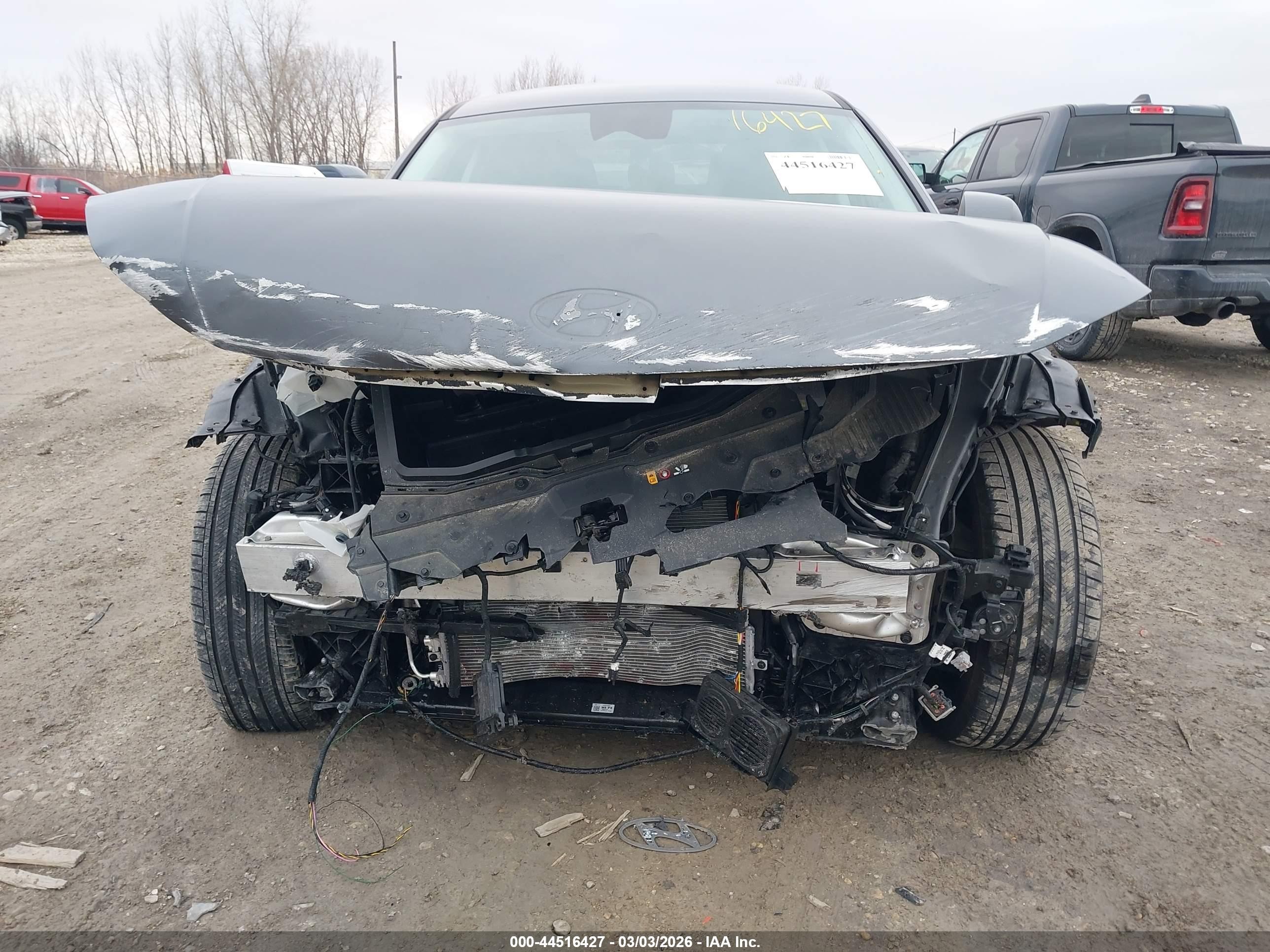 2024 Hyundai Ioniq 5 Sel Gray vin: KM8KNDDF7RU294272