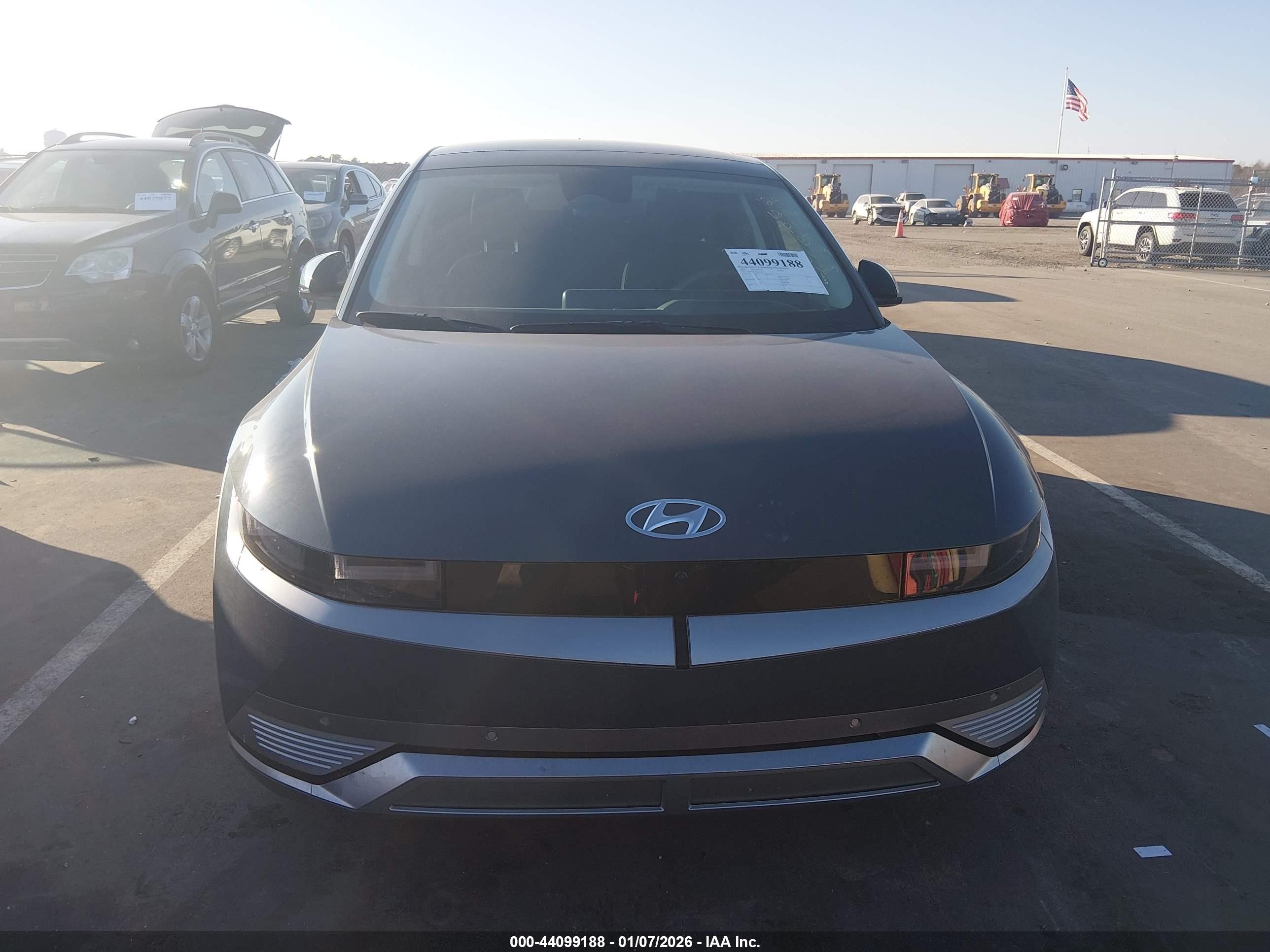 2024 Hyundai Ioniq 5 Limited Gray vin: KM8KRDDF9RU313179