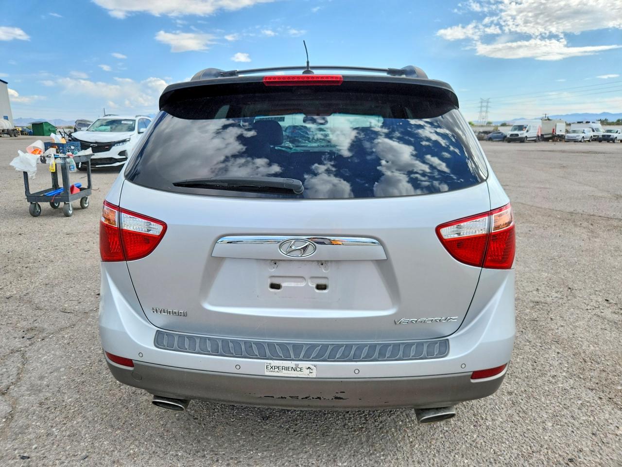 2008 Hyundai Veracruz Gls Silver vin: KM8NU13C38U032219
