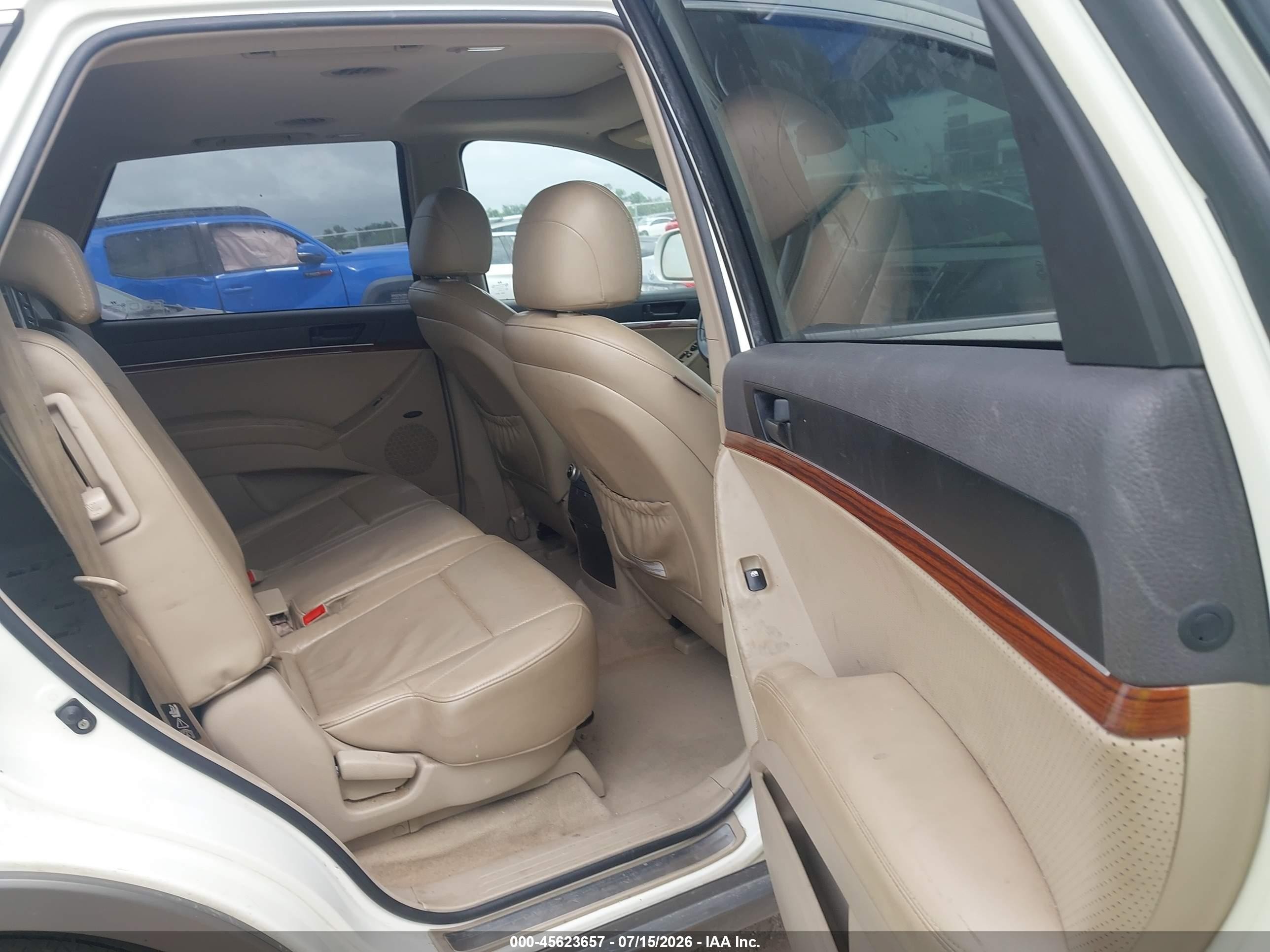 2007 Hyundai Veracruz Gls/limited/se White vin: KM8NU13C97U023734