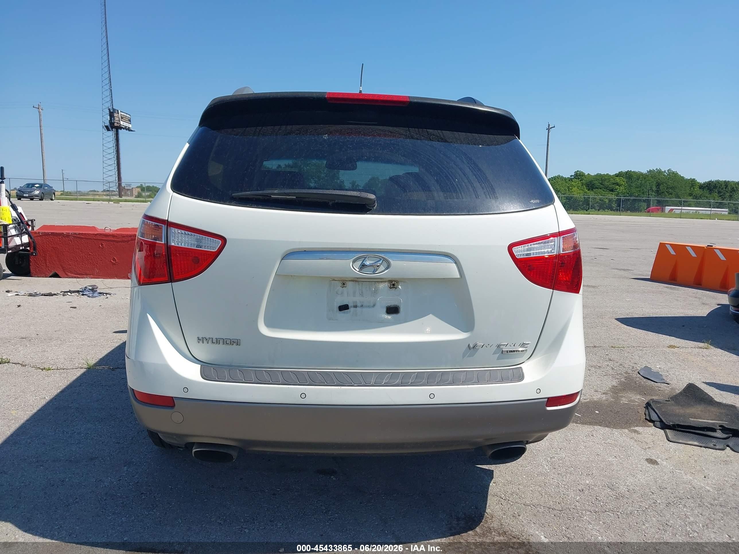 2010 Hyundai Veracruz Limited White vin: KM8NU4CC1AU104297