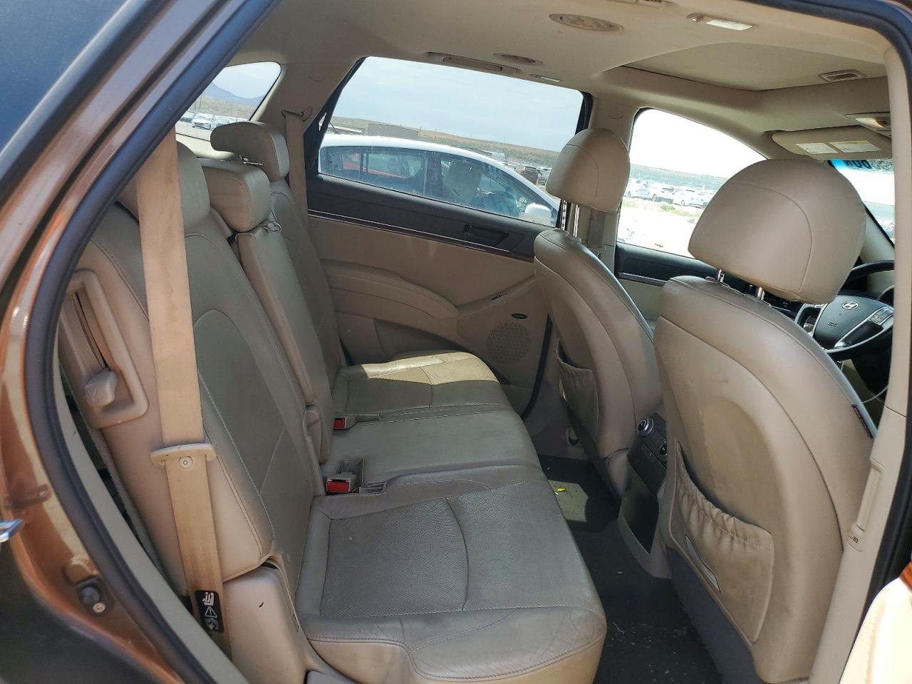 2010 Hyundai Veracruz Limited Beige vin: KM8NU4CC1AU136537