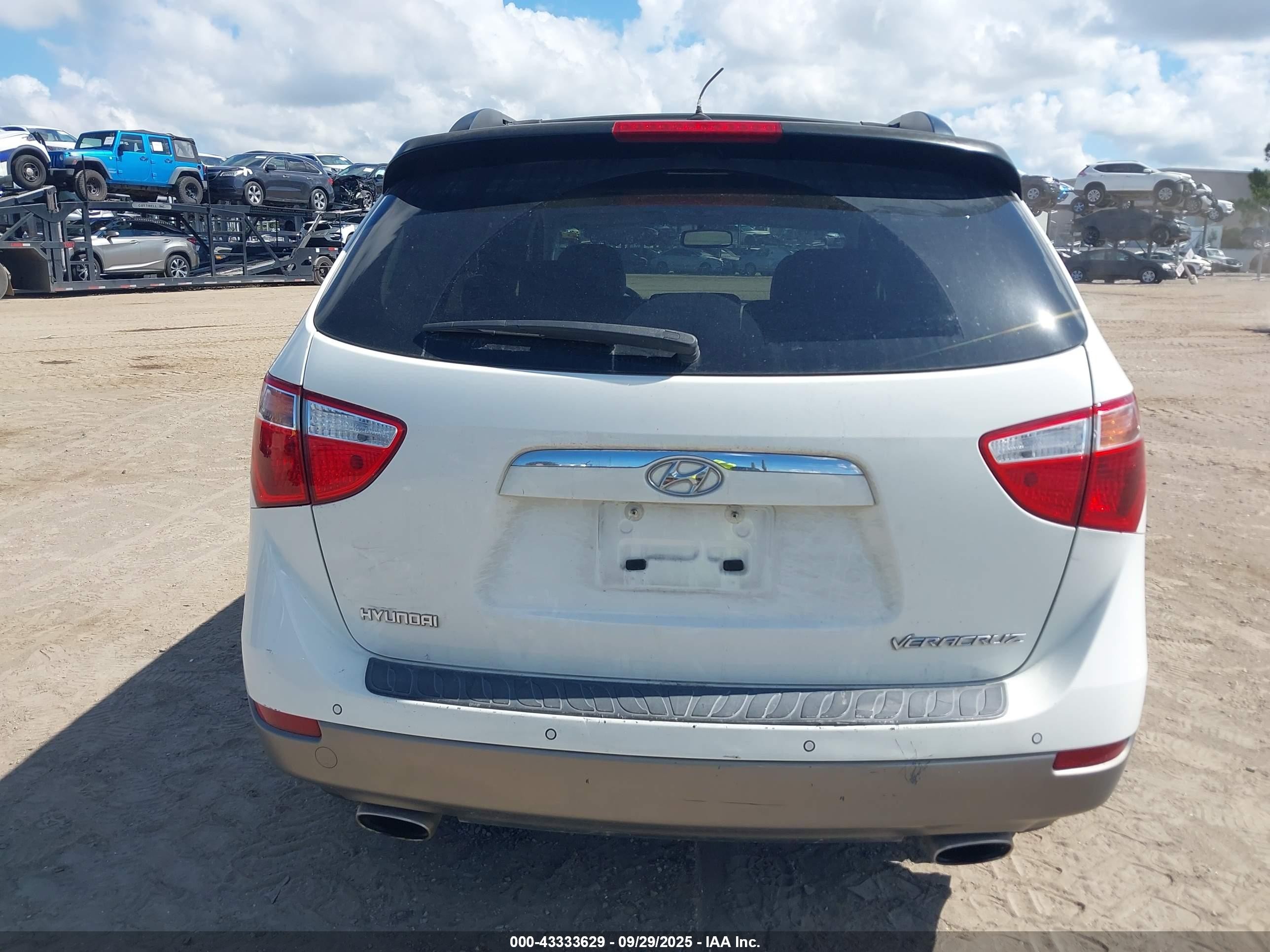 2011 Hyundai Veracruz Gls White vin: KM8NU4CC1BU140315